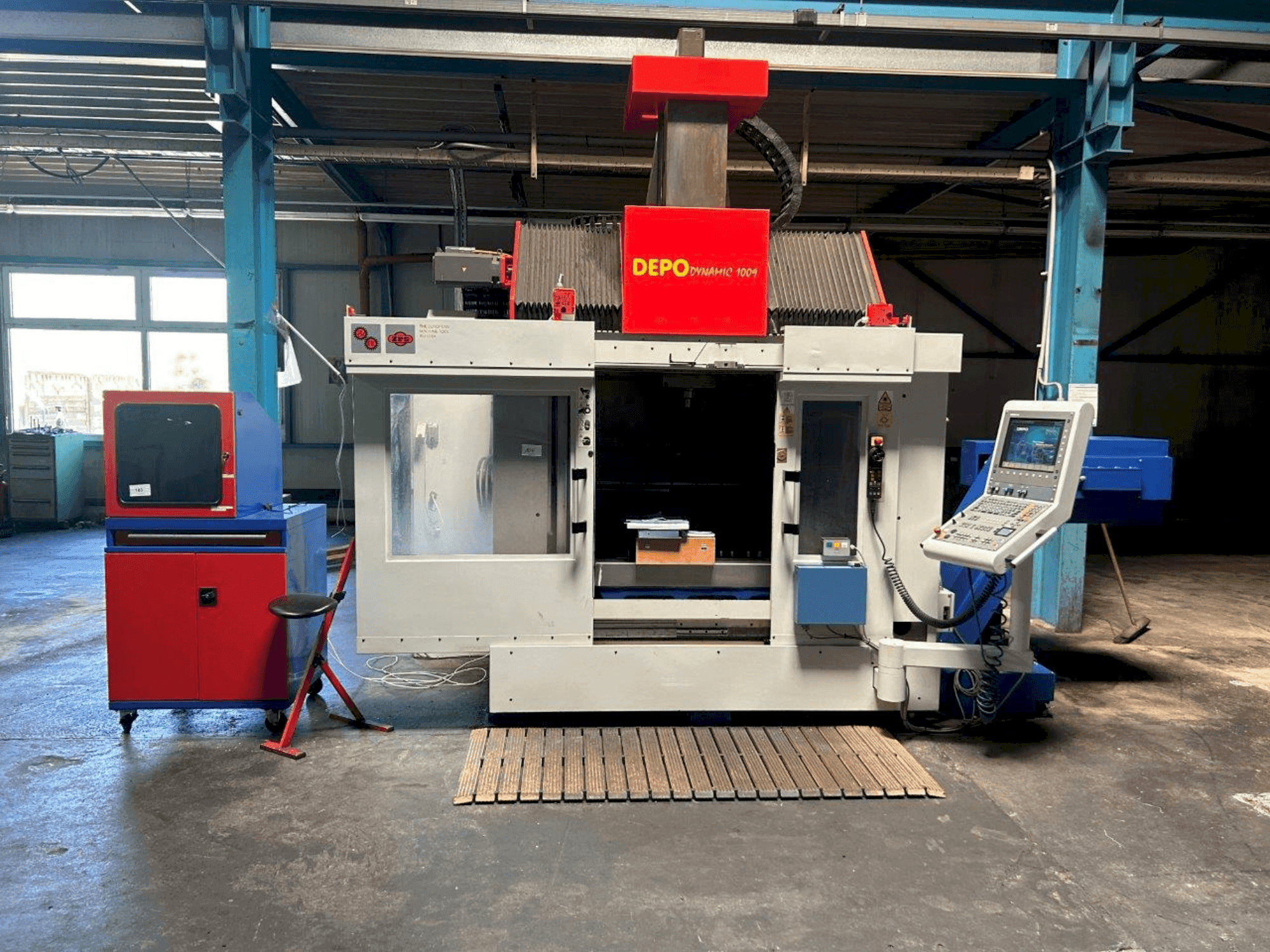 Vooraanzicht van DEPO Dynamic 1009 machine