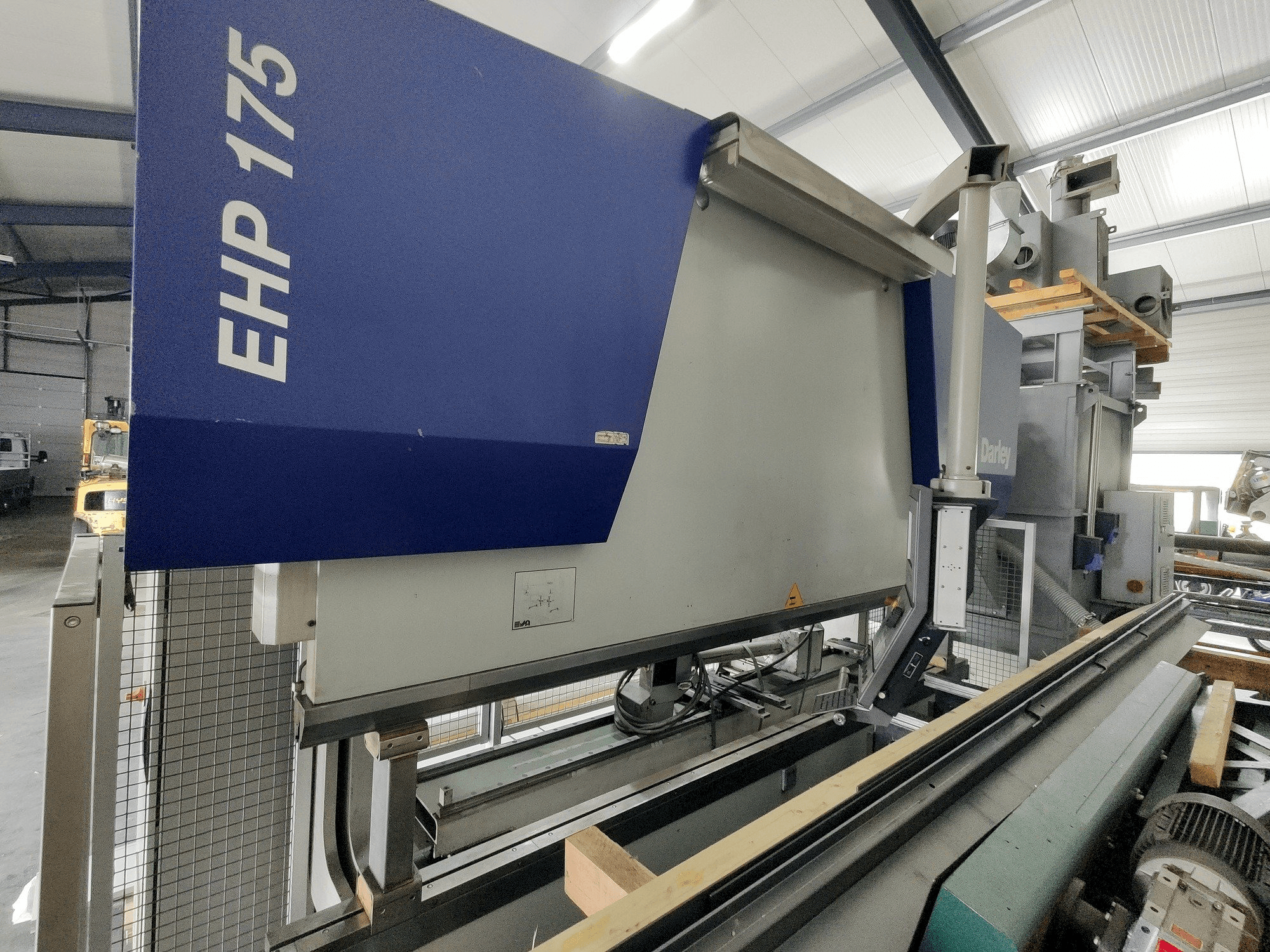 Links zicht van Darley EHP 175.31/25 machine