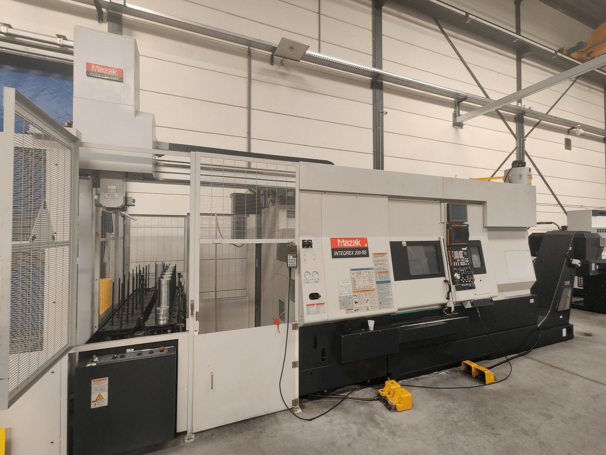 Vooraanzicht van Mazak Integrex 200-3S machine