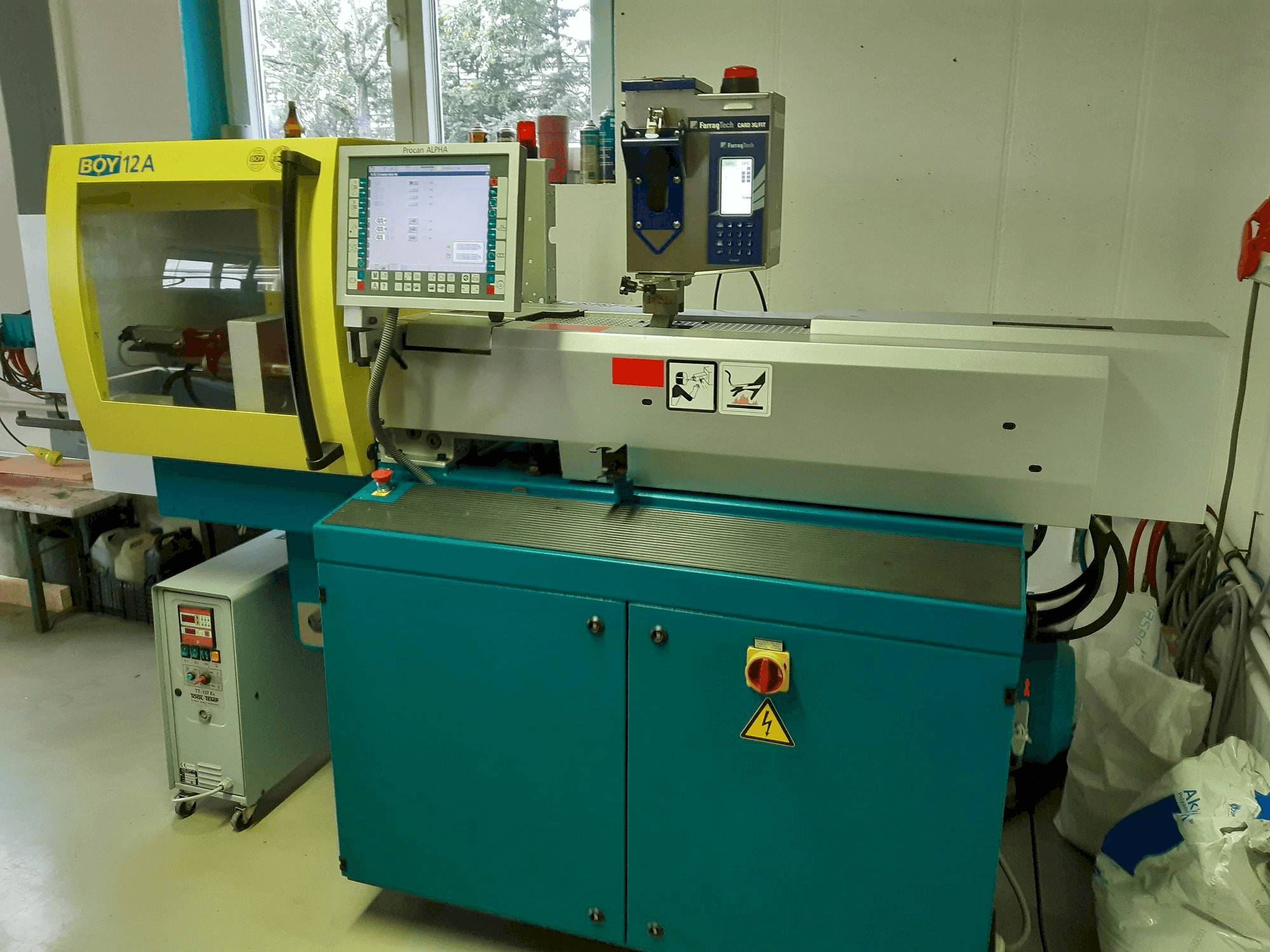 Vooraanzicht van BOY 12A machine