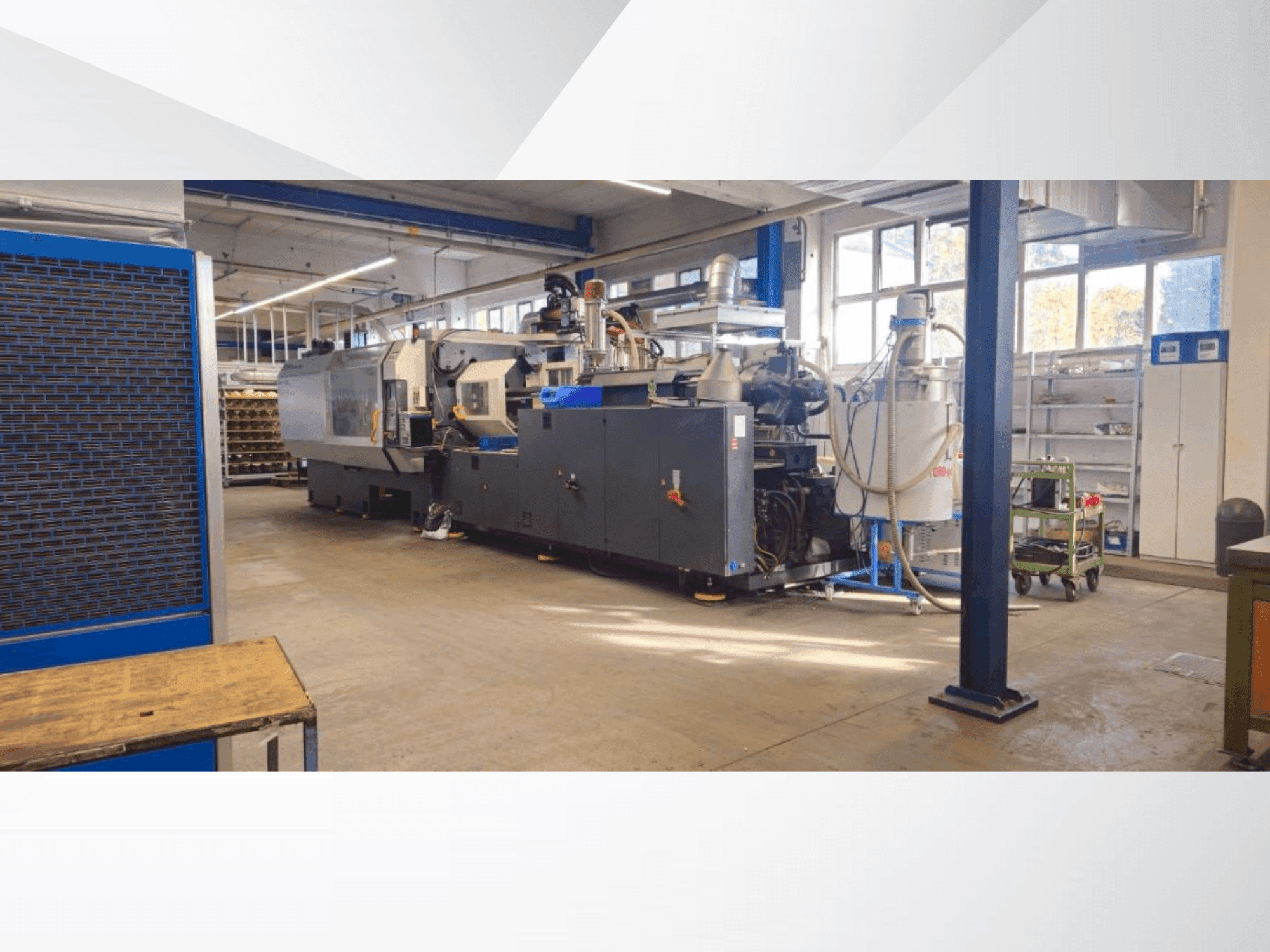 Vooraanzicht van DEMAG System 650 / 1000-3300 machine