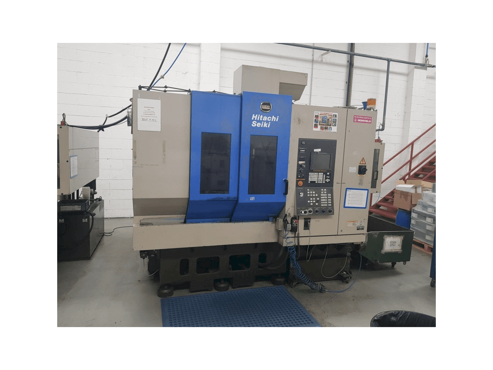 Vooraanzicht van HITACHI SEIKI VS50 machine