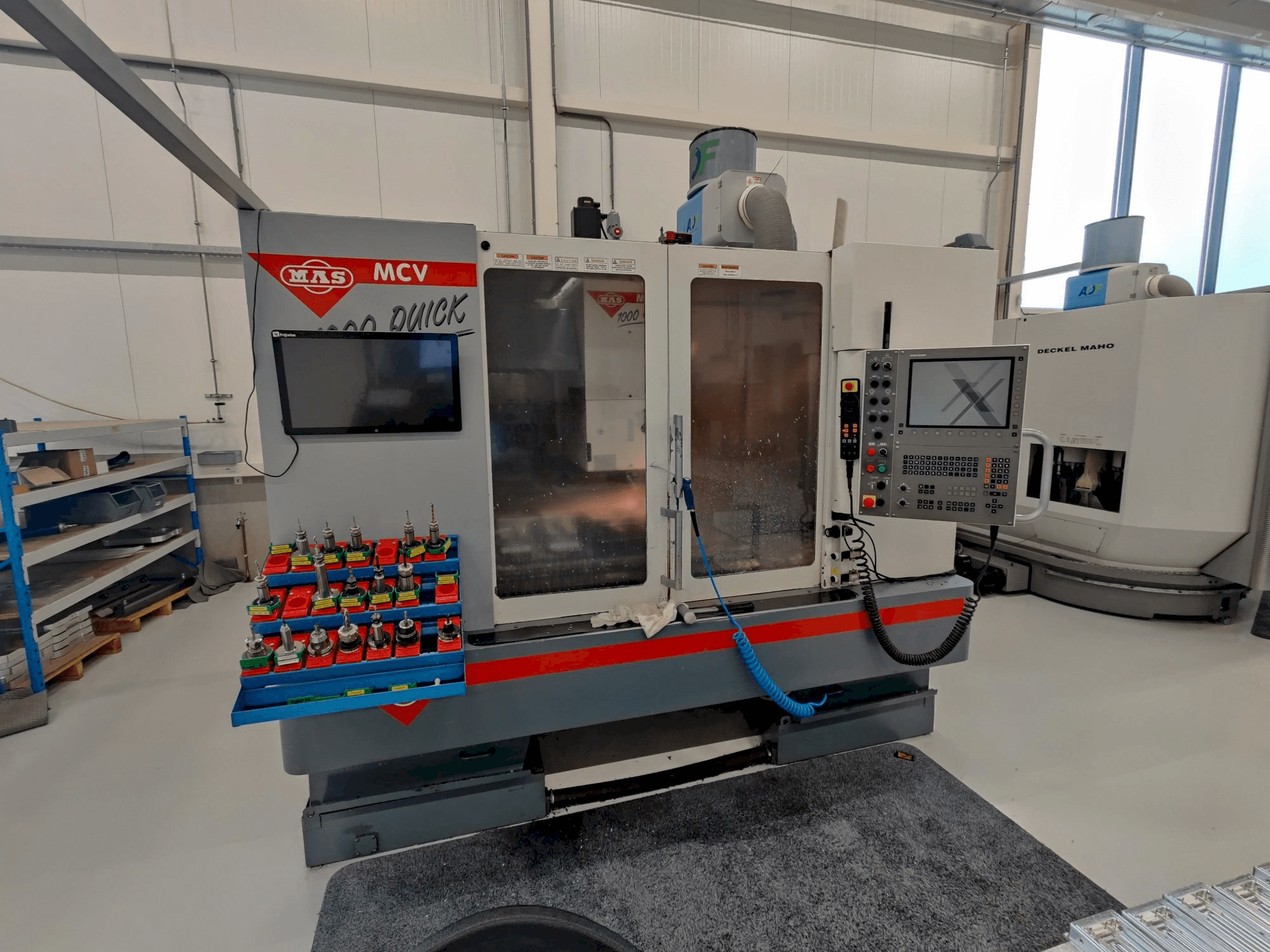 Vooraanzicht van MAS MCV1000 Quick machine