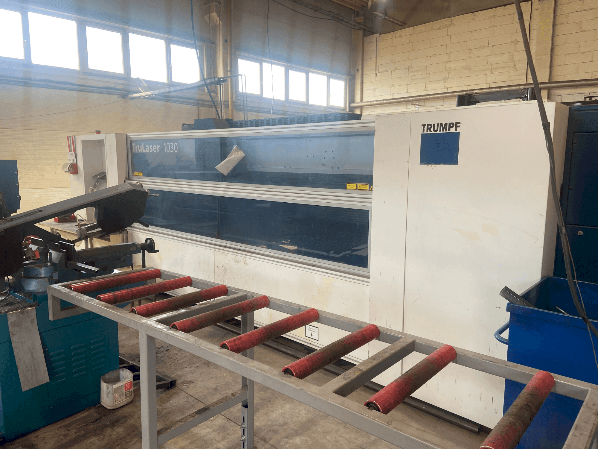 Vooraanzicht van TRUMPF TruLaser 1030 machine
