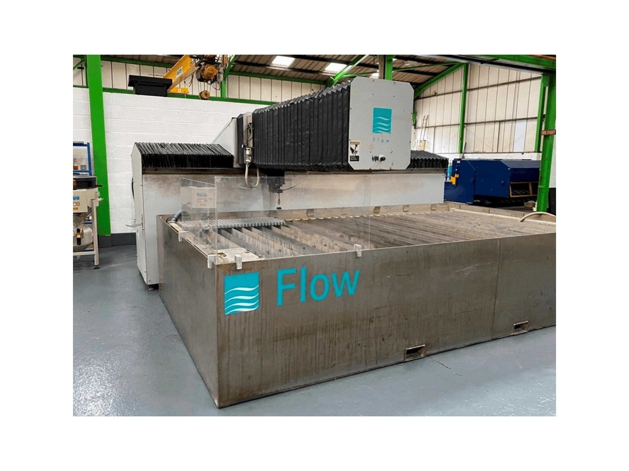 Vooraanzicht van Flow 712127-1 machine