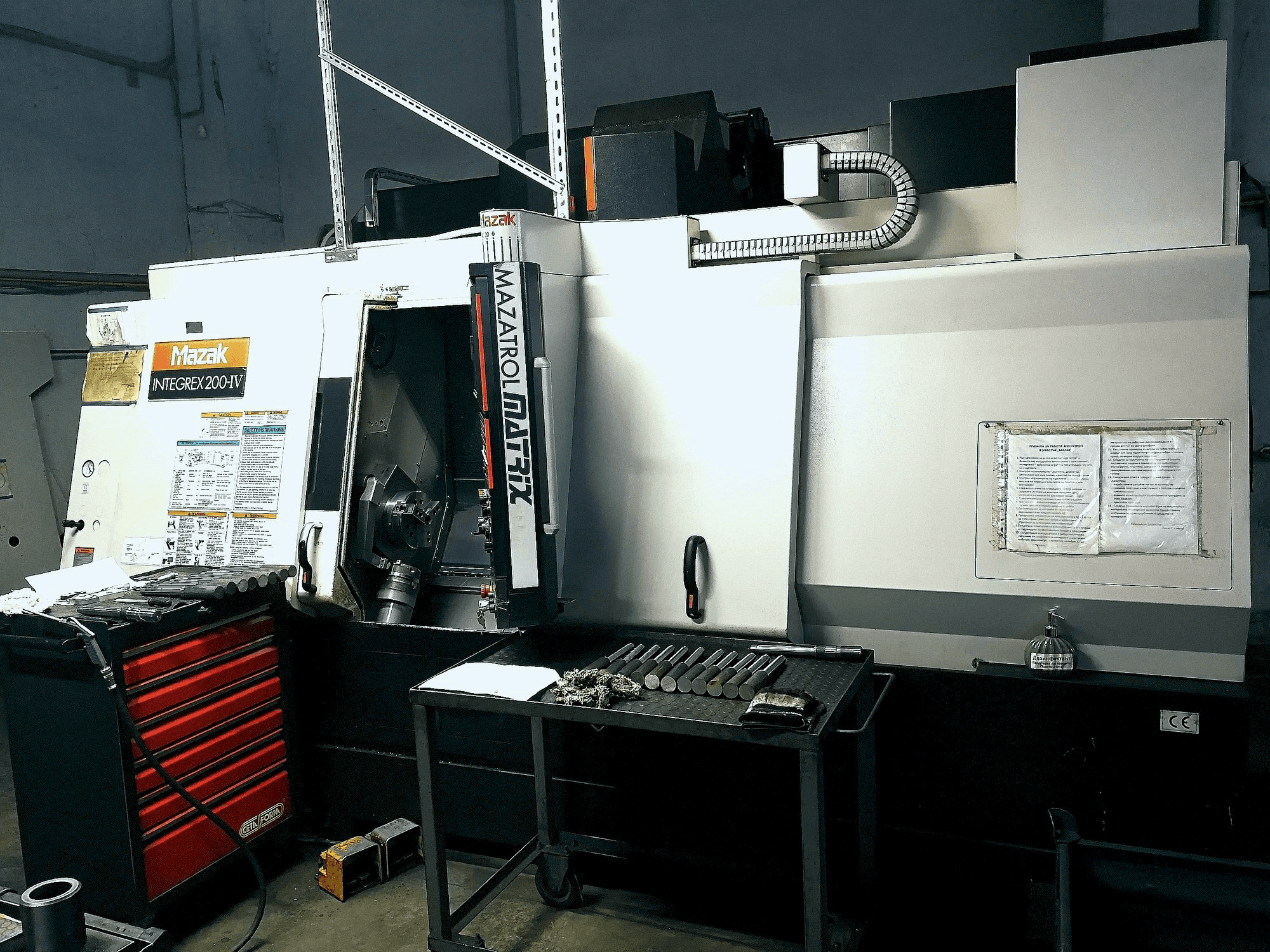 Vooraanzicht van Mazak INTEGREX 200-IV machine