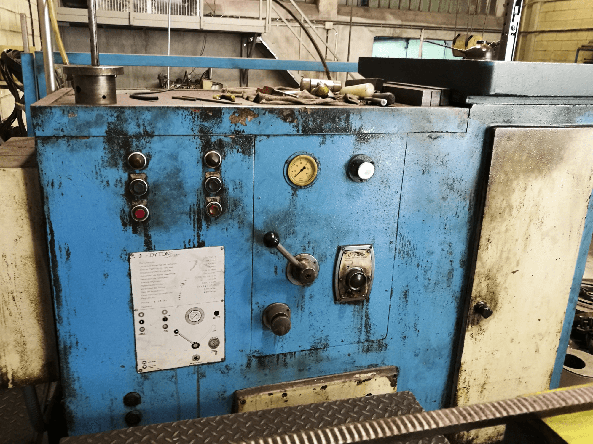 Vooraanzicht van Hoytom 700 H machine