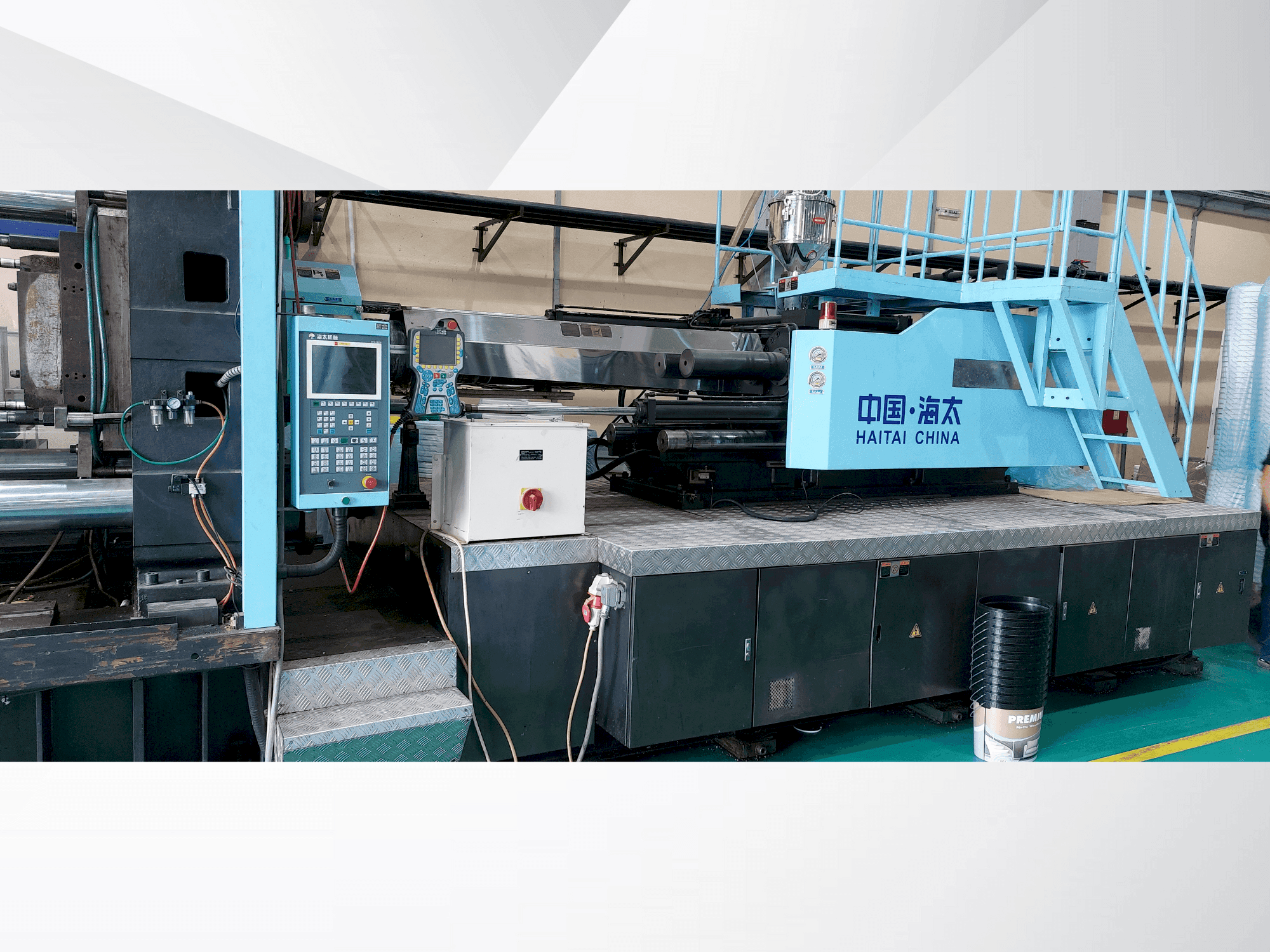 Vooraanzicht van HAITAI HTW 10000 machine