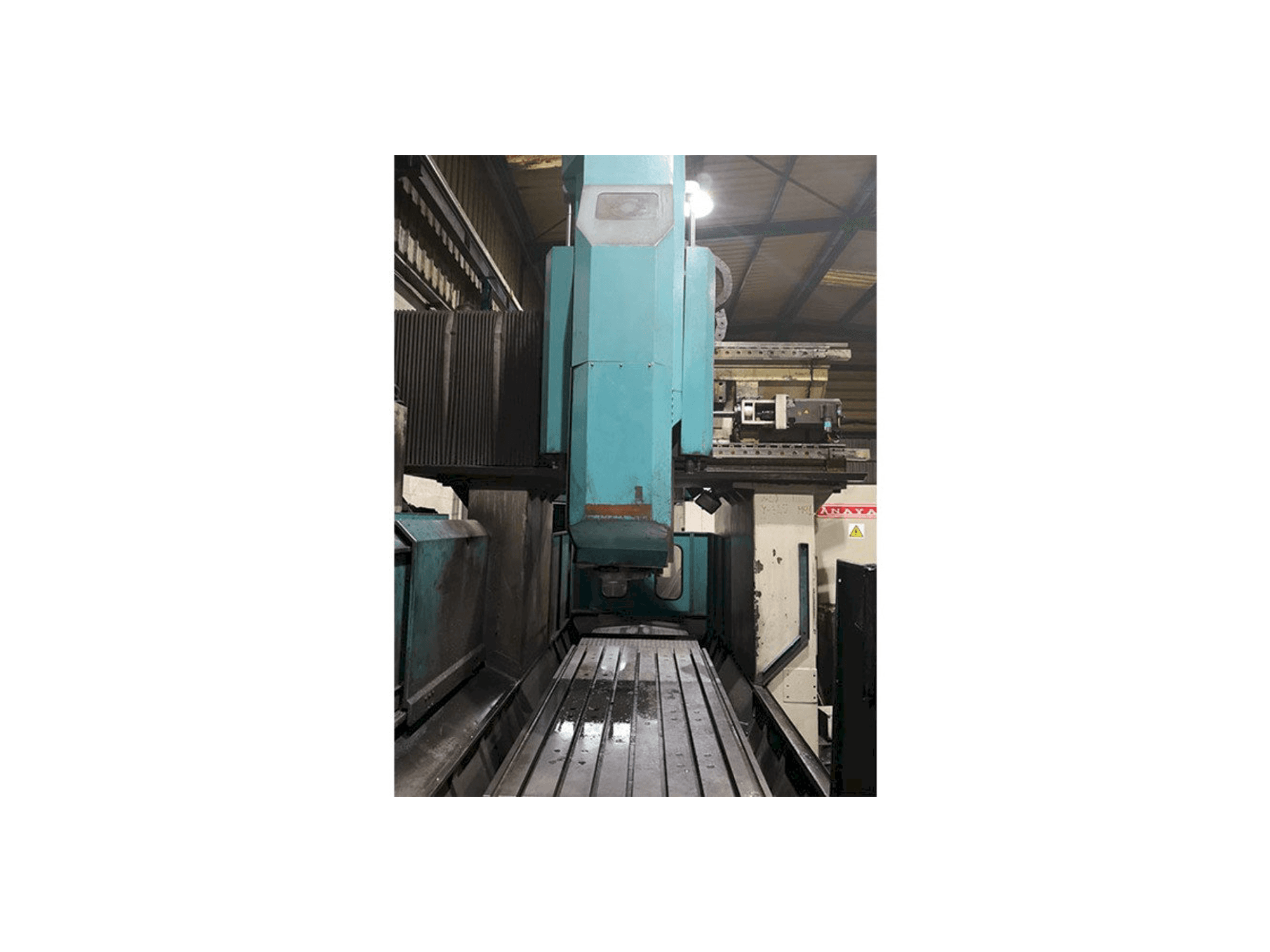 Vooraanzicht van ANAYAK P-2000 machine