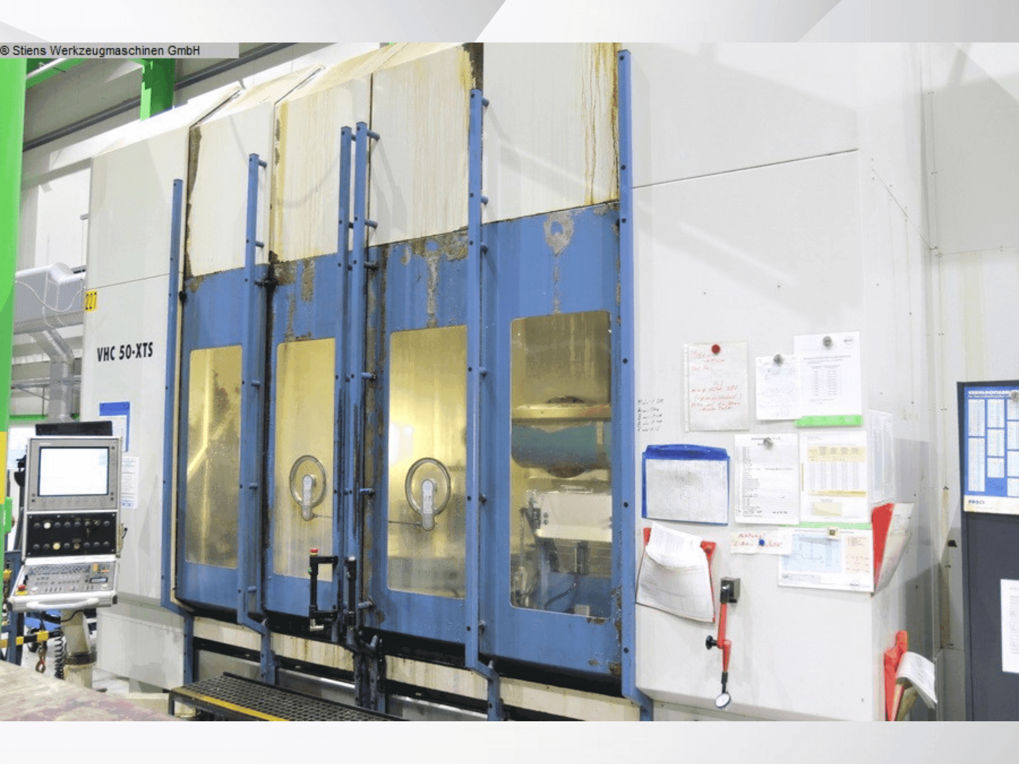 Vooraanzicht van AXA VHC 50 - XTS 2000 machine