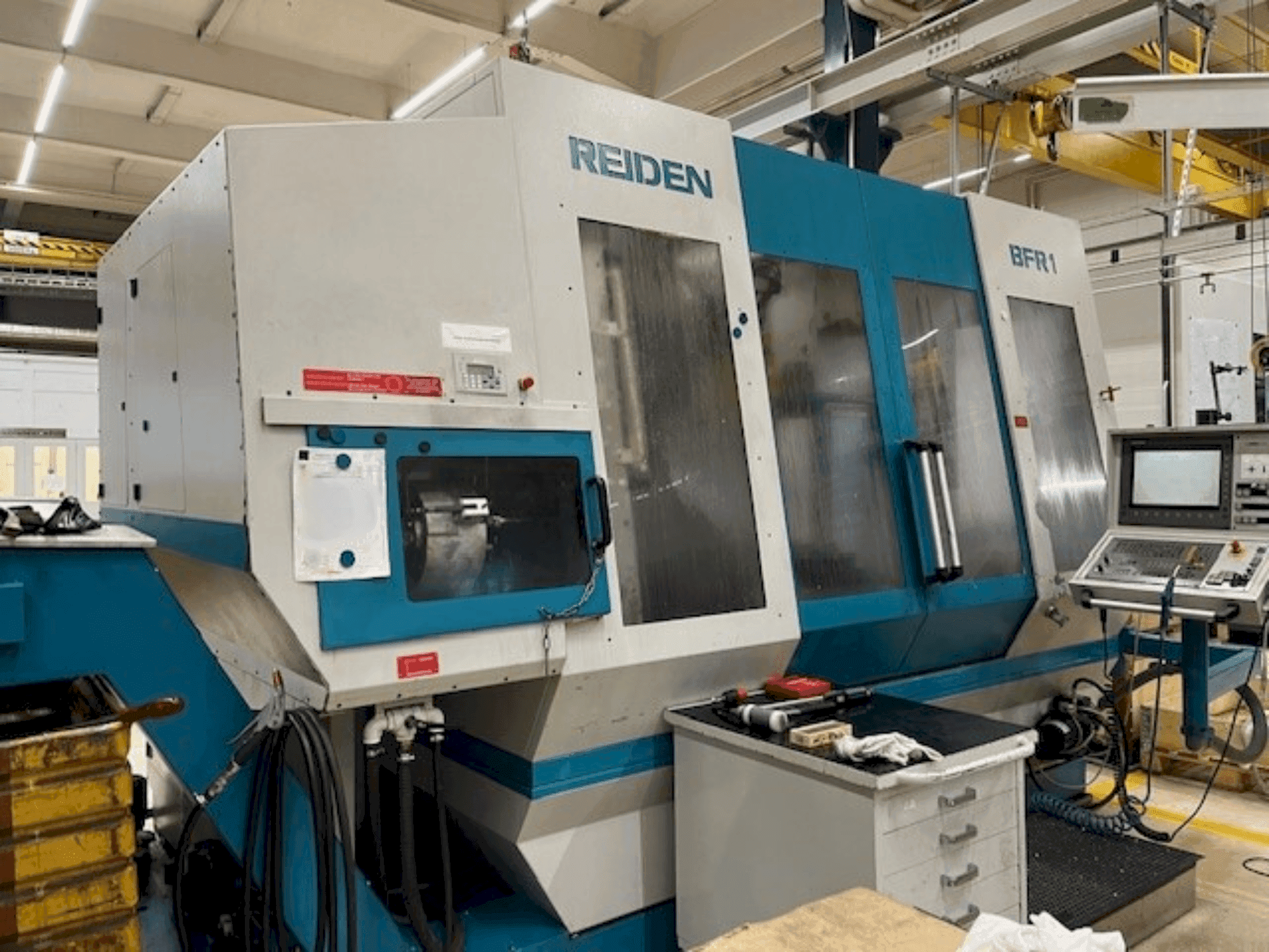 Vooraanzicht van Reiden BRF-1 machine