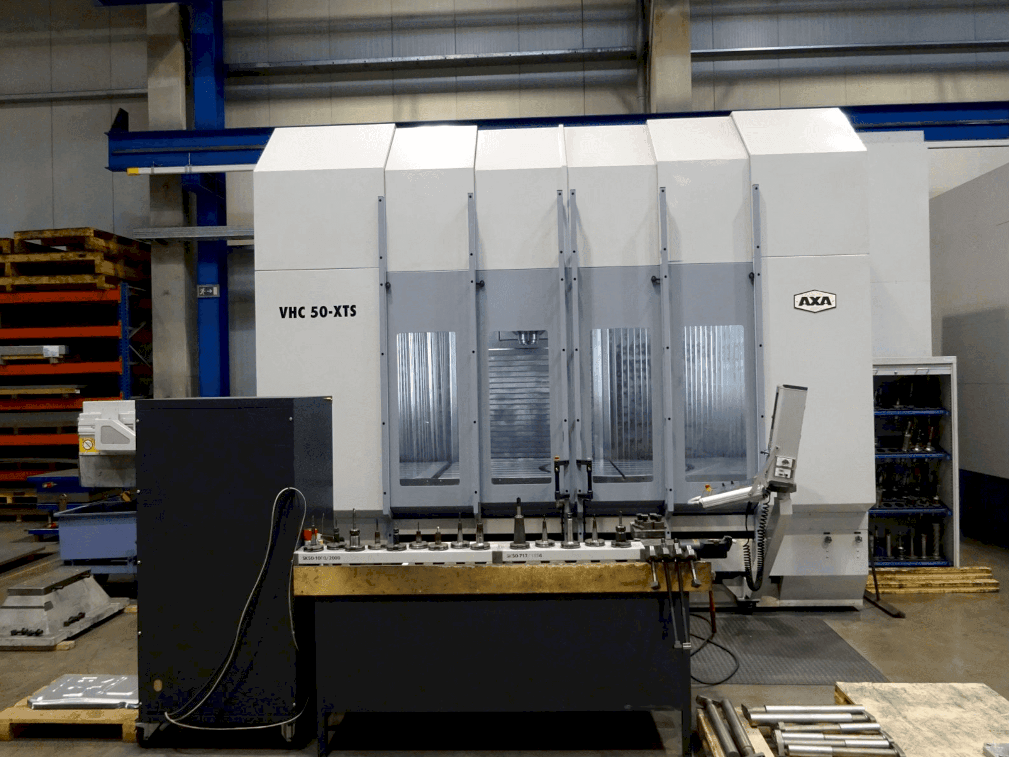 Vooraanzicht van AXA VHC 50-XTS machine