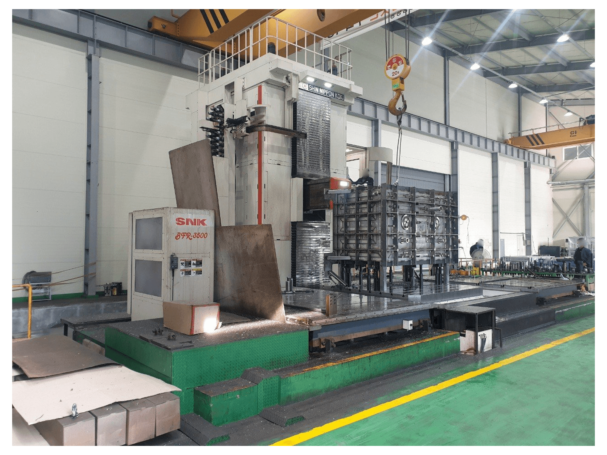 Vooraanzicht van SNK BFR-3500 machine