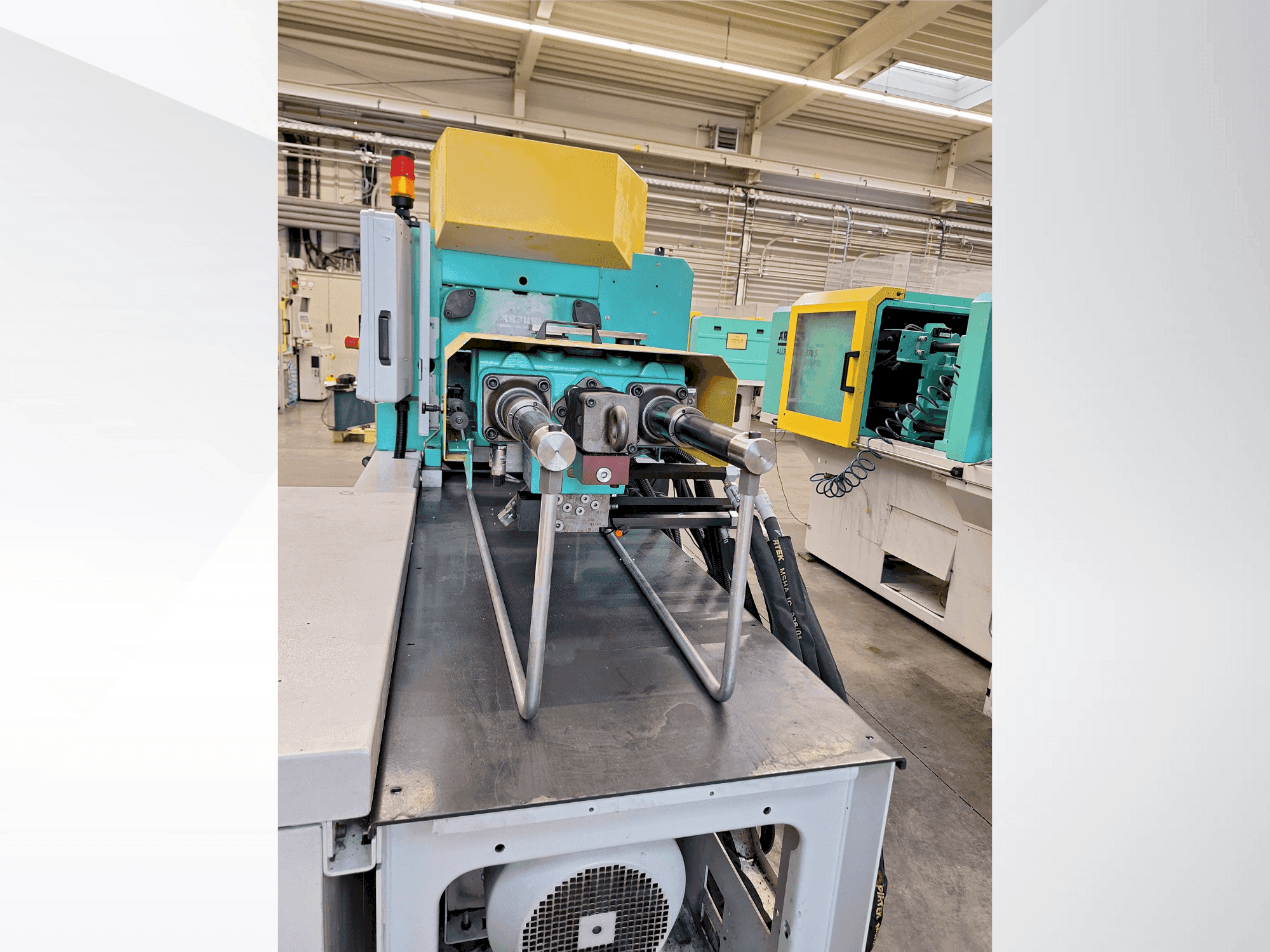 Vooraanzicht van Arburg 370 S 600 - 170 machine