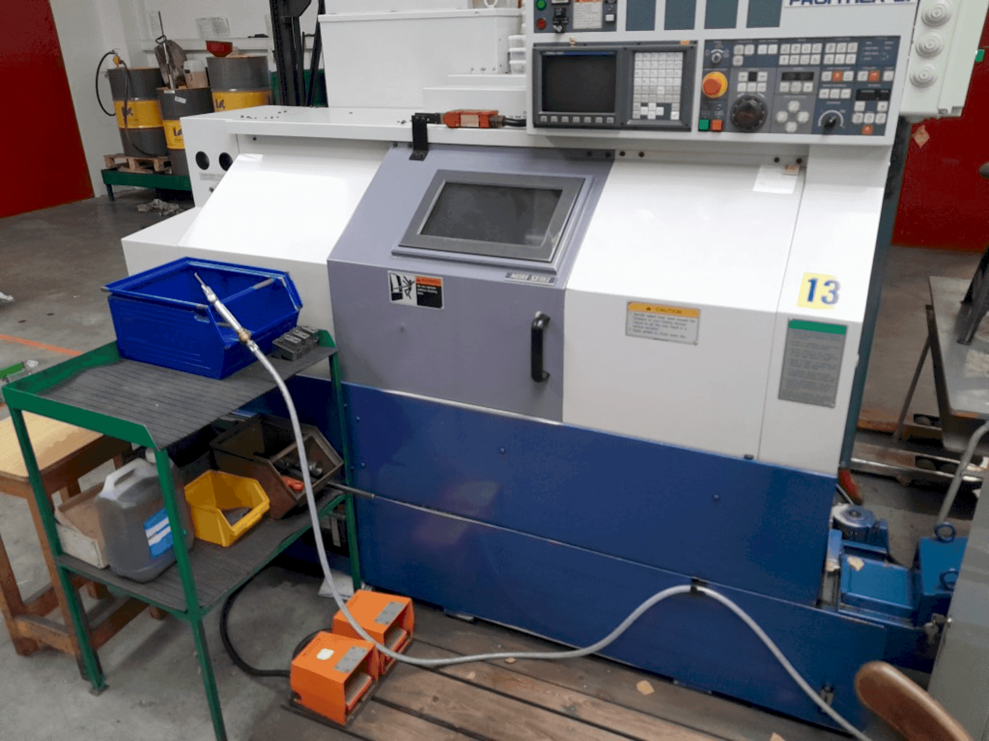 Vooraanzicht van MORI SEIKI Frontier L1 (1998) machine