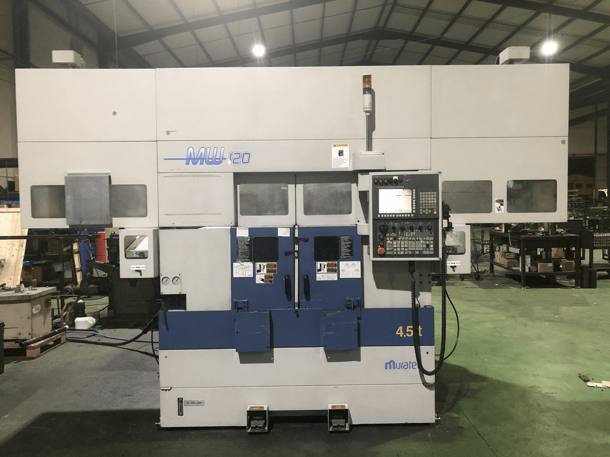 Vooraanzicht van Muratec MW 120 GT machine