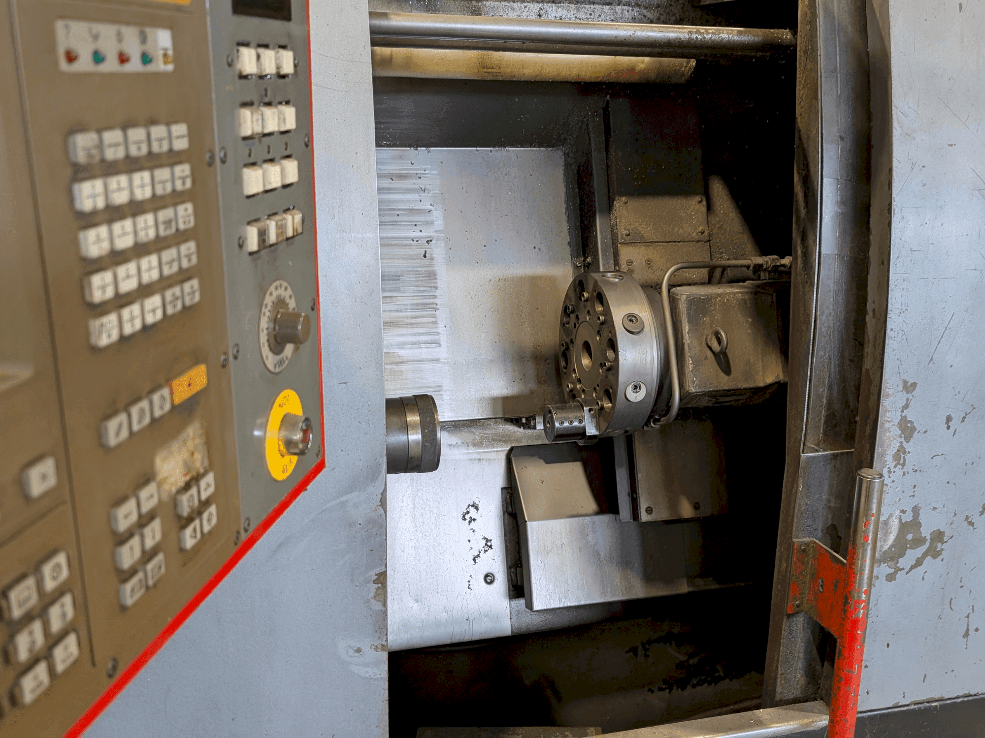 Vooraanzicht van EMCO EMCOturn 340 machine