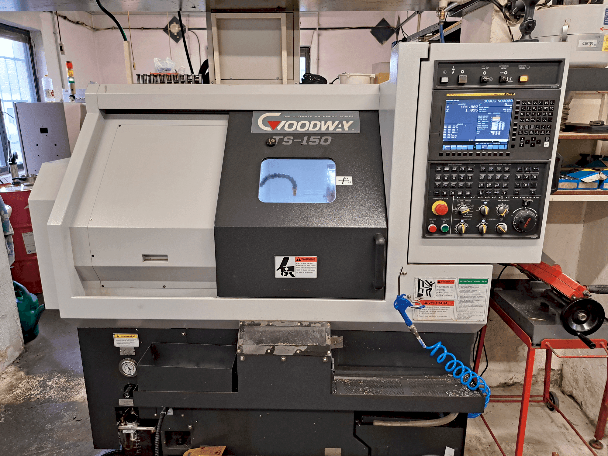 Vooraanzicht van Goodway TS-150 machine