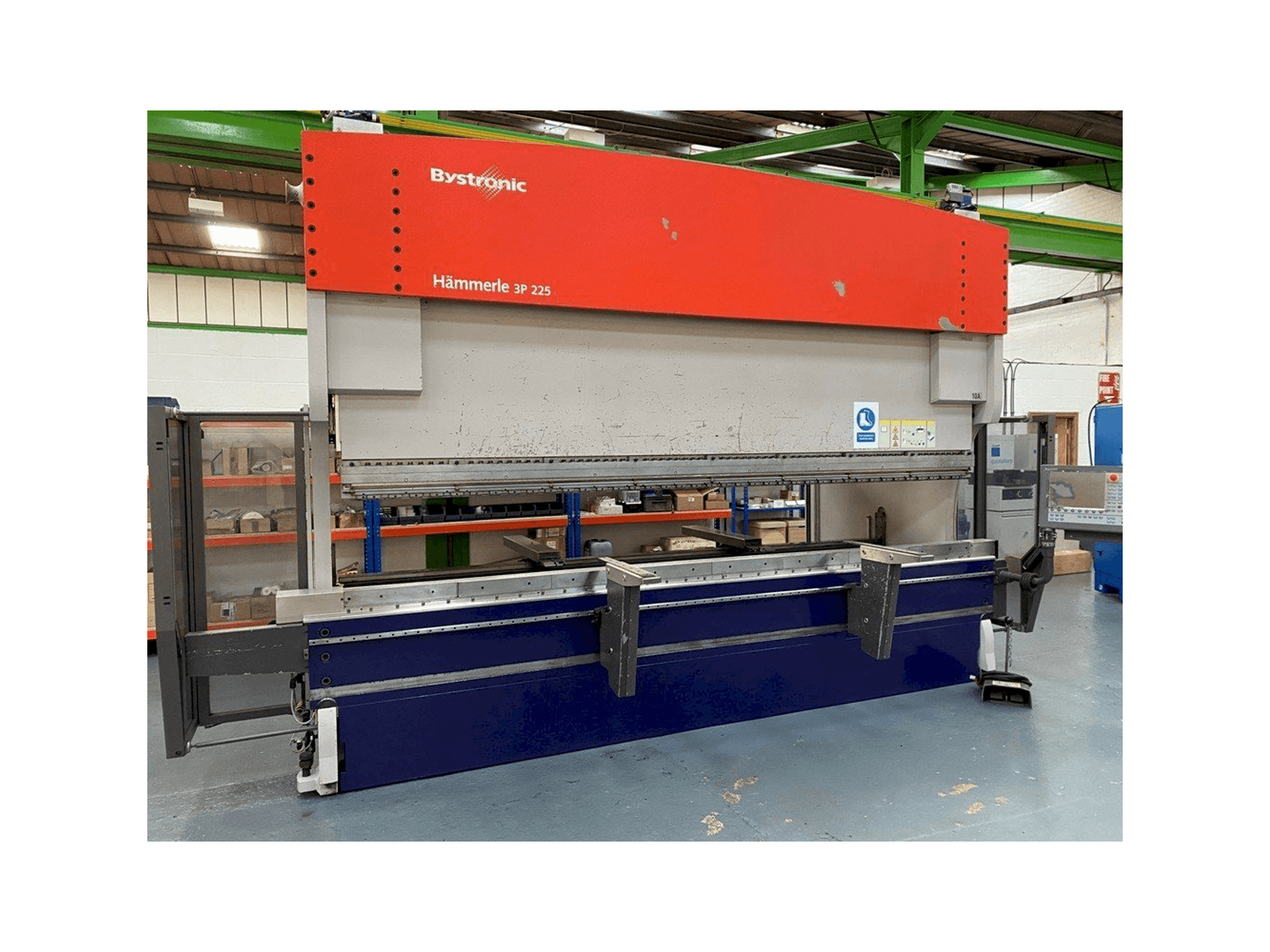 Vooraanzicht van Bystronic Hammerle 225/4100 3P machine