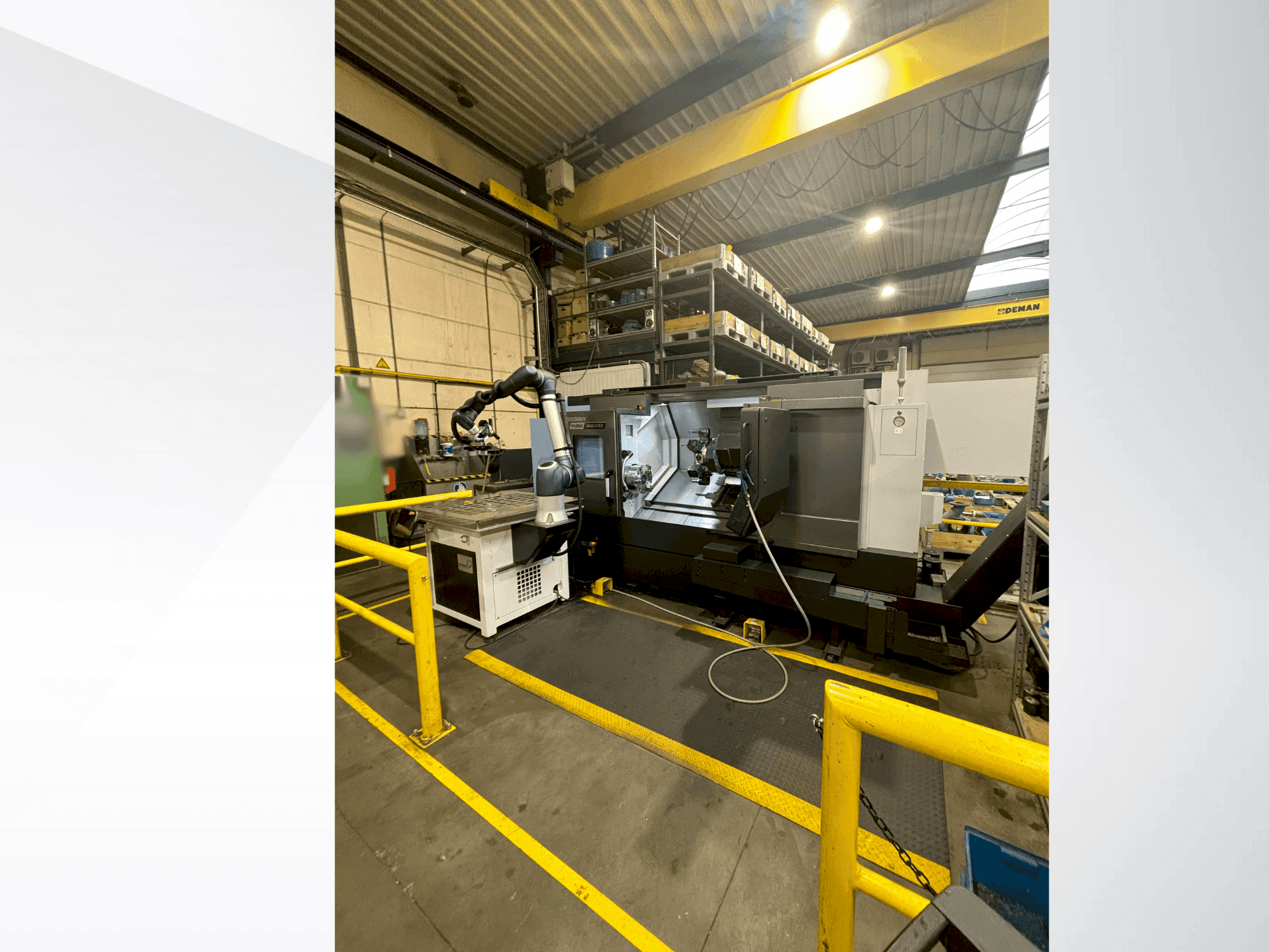 Vooraanzicht van DOOSAN PUMA 2600LSYB II machine