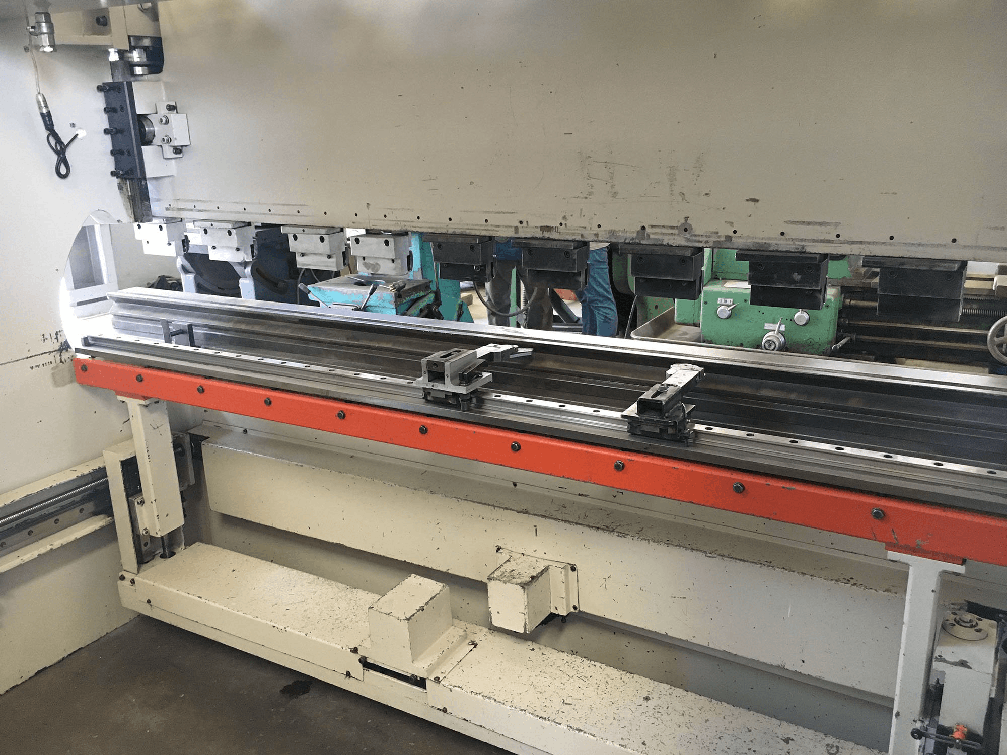 Werkruimte van ERMAKSAN CNC HAP 3100x80 machine