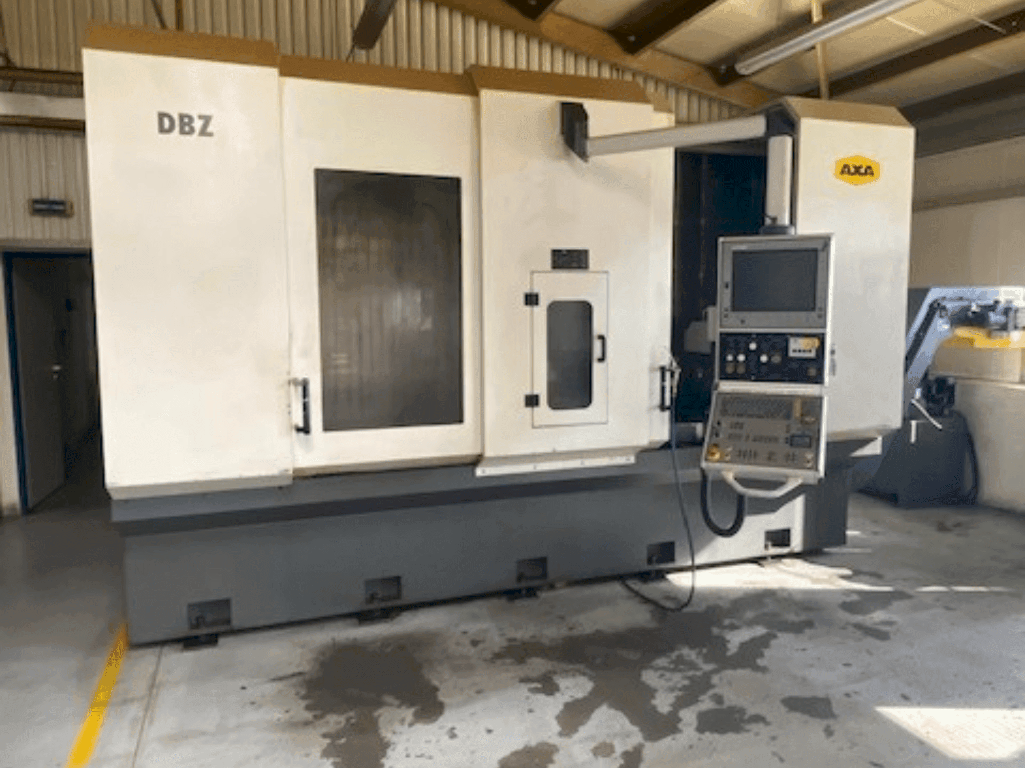 Vooraanzicht van AXA DBZ machine