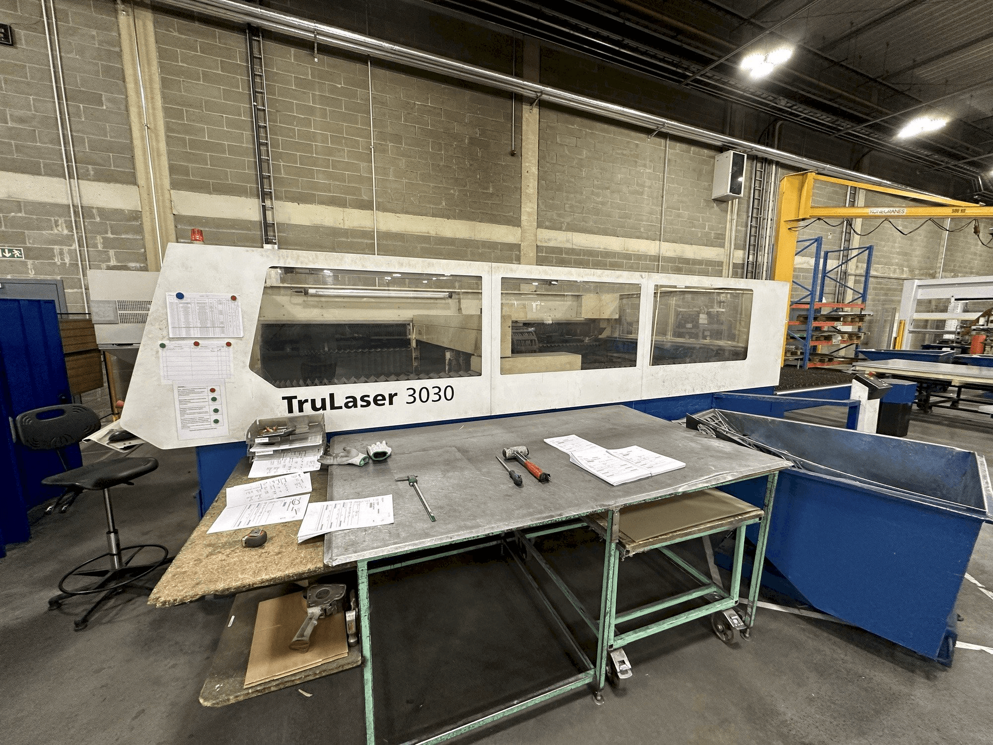 Vooraanzicht van TRUMPF Trulaser 3030 machine