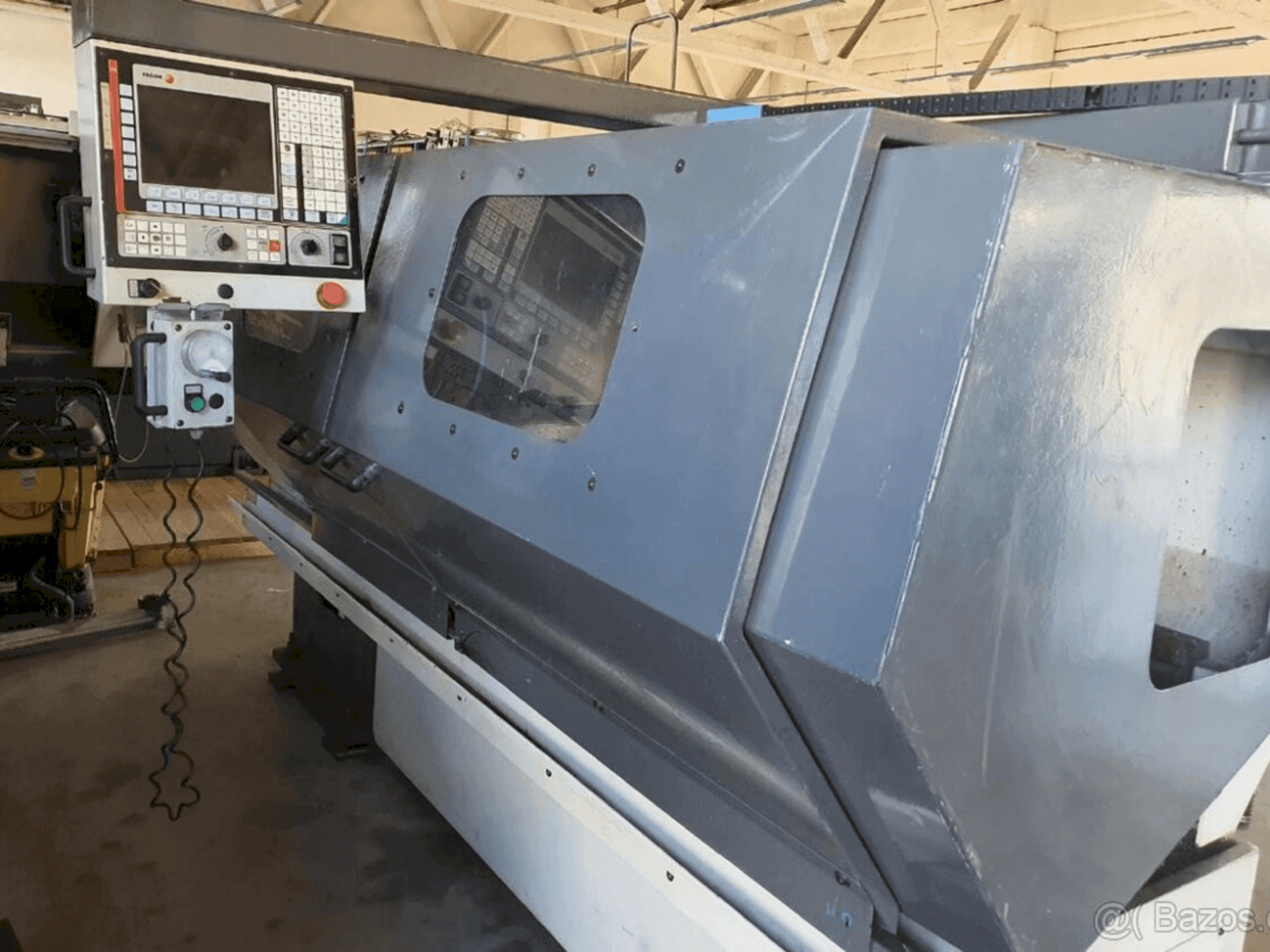 Vooraanzicht van Pinacho Taurus 260 (2000) machine