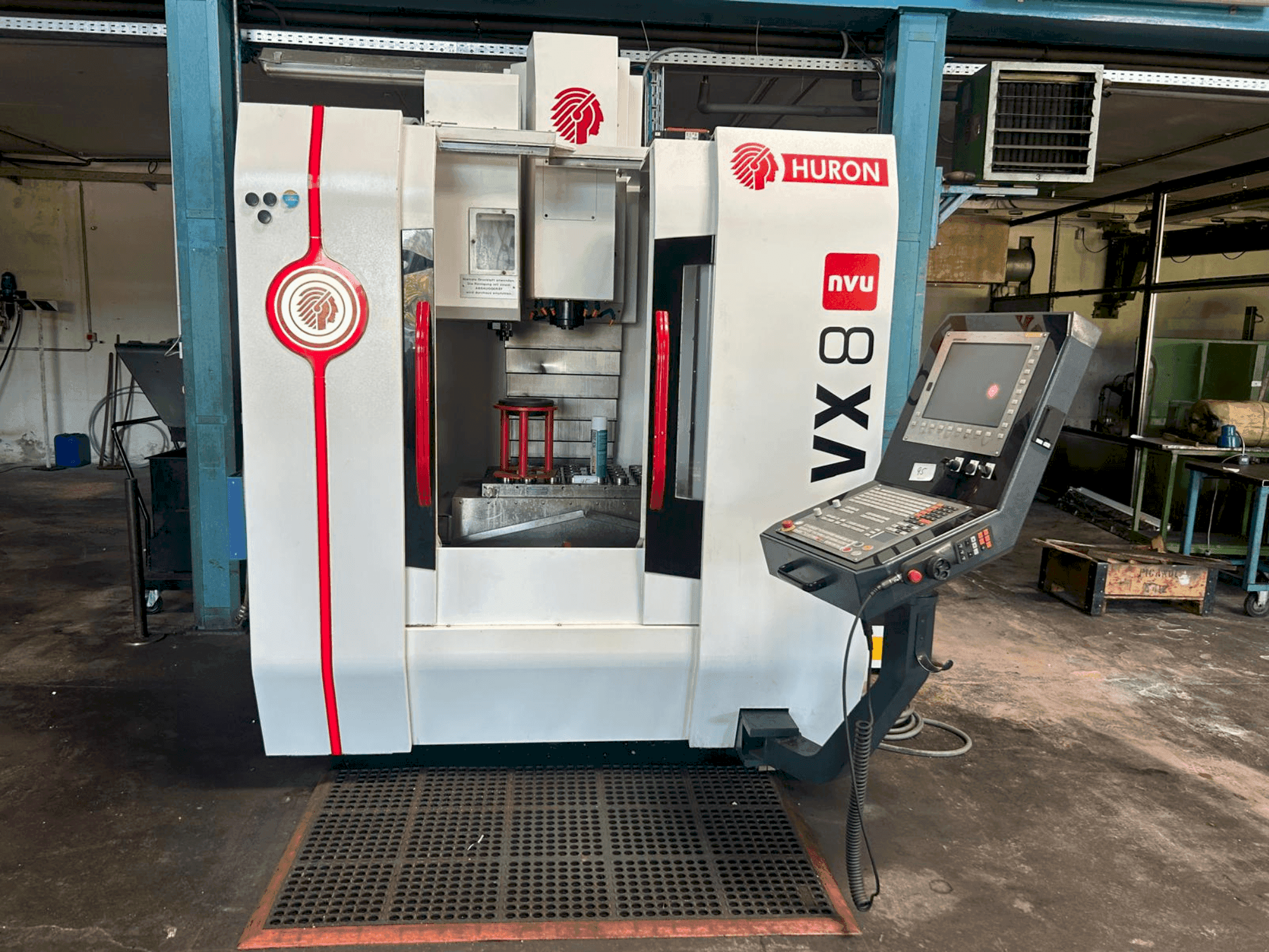 Vooraanzicht van Huron VX8 NVU machine