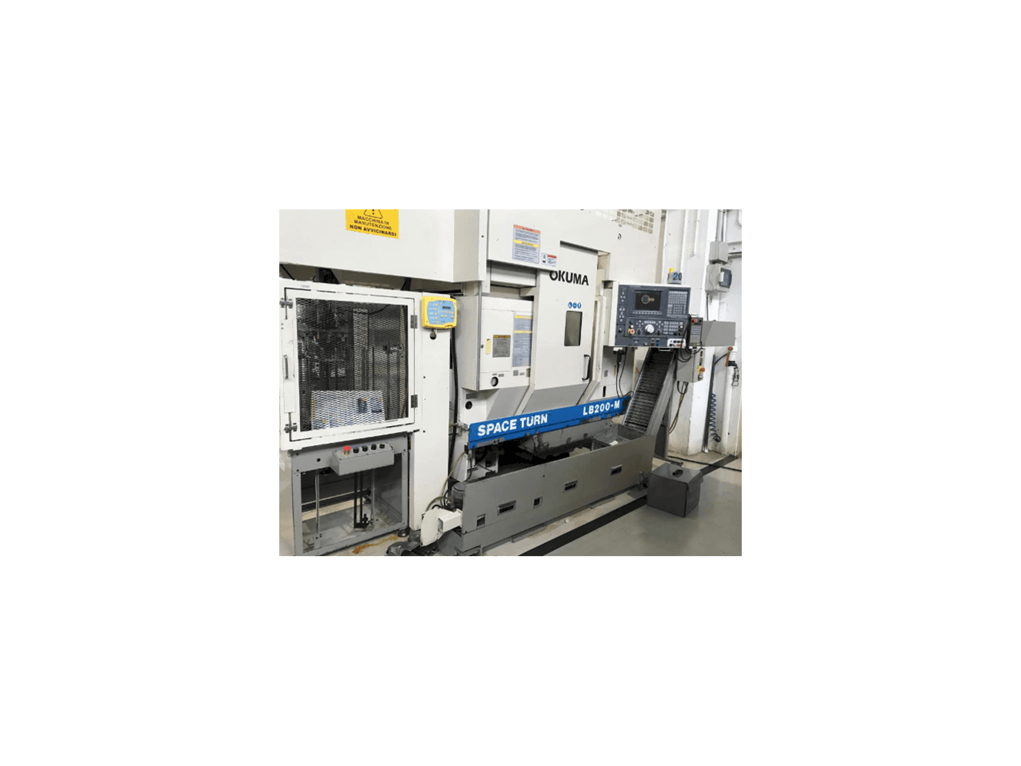 Vooraanzicht van Okuma LB 200 M machine