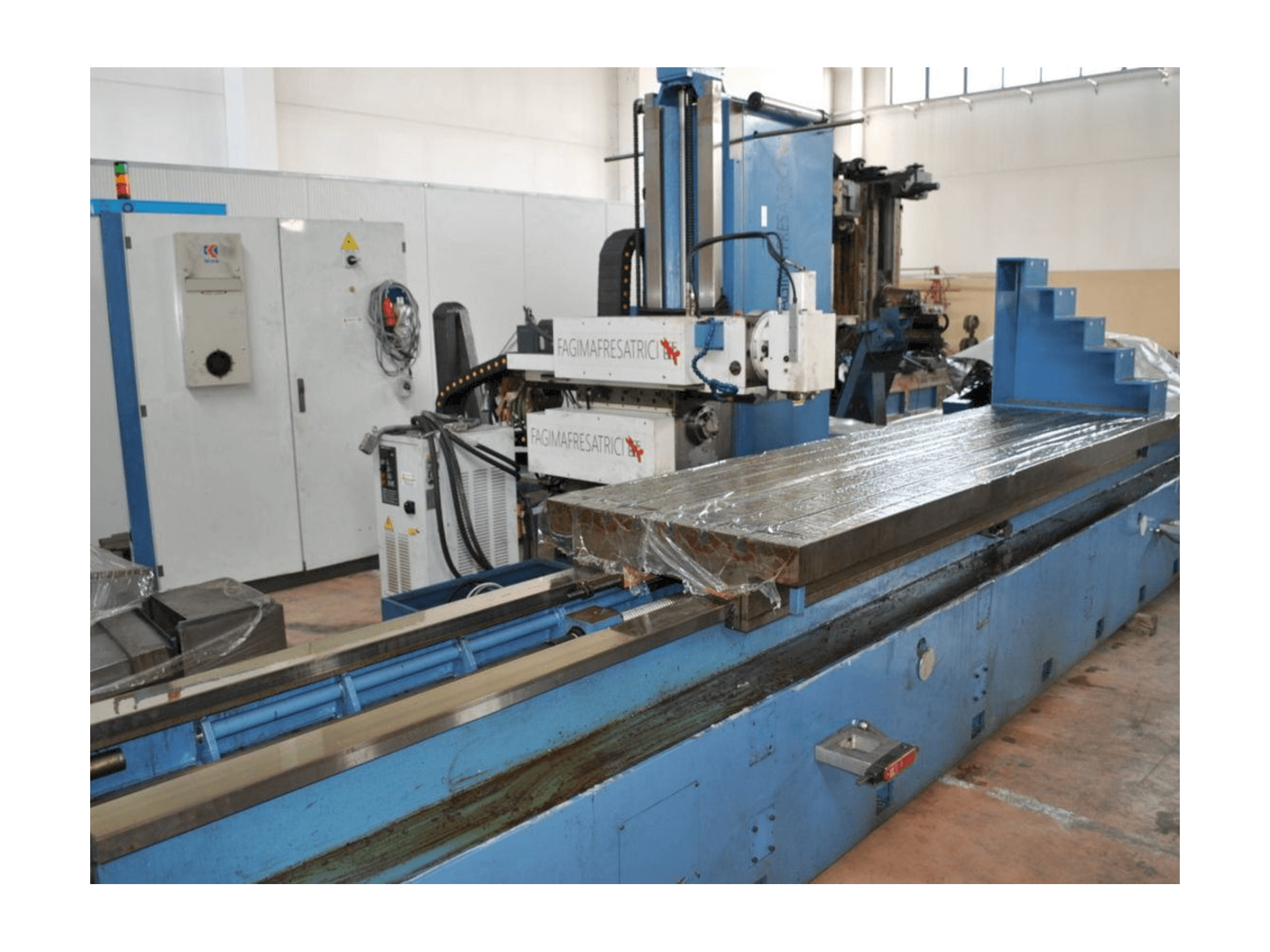 Vooraanzicht van Fagima MMO 300 machine