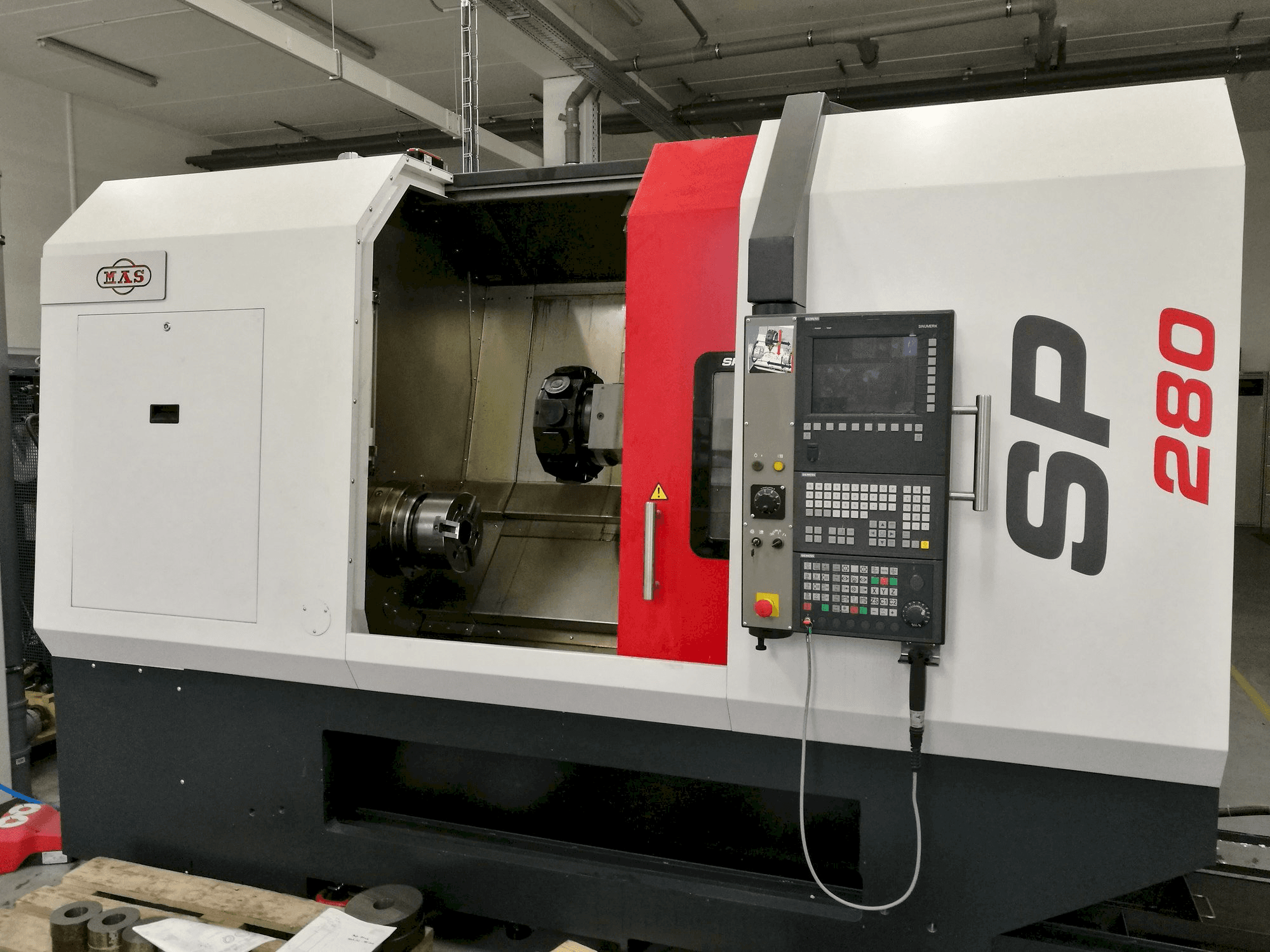 Vooraanzicht van KOVOSVIT MAS SP 280 SY machine