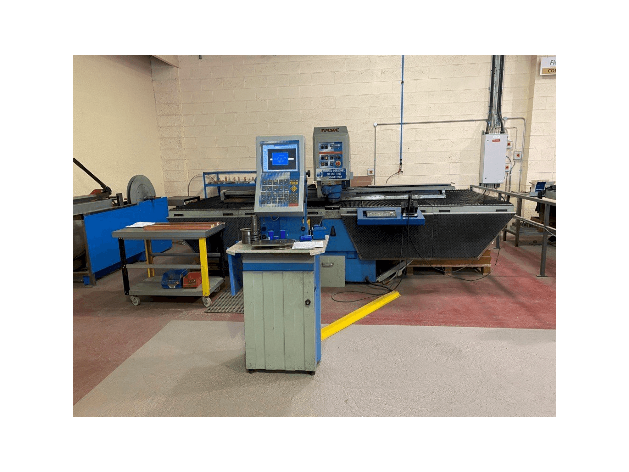 Vooraanzicht van Euromac ZX 1250/30 machine