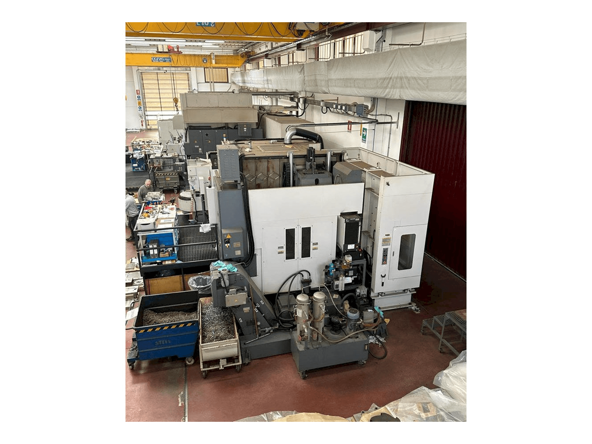 Vooraanzicht van Okuma MILLAC 800VH machine