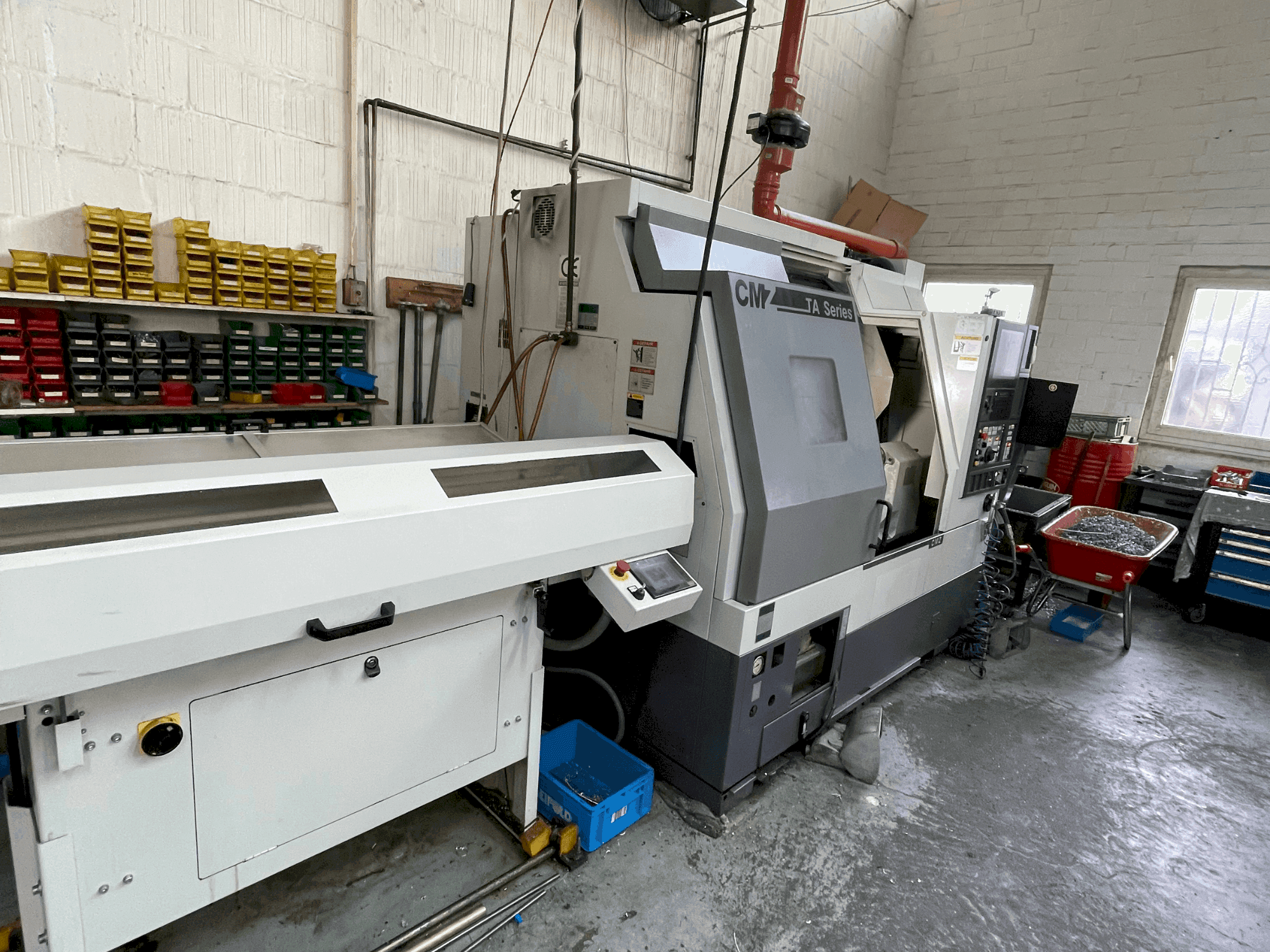 Vooraanzicht van CMZ TA 15 Y machine