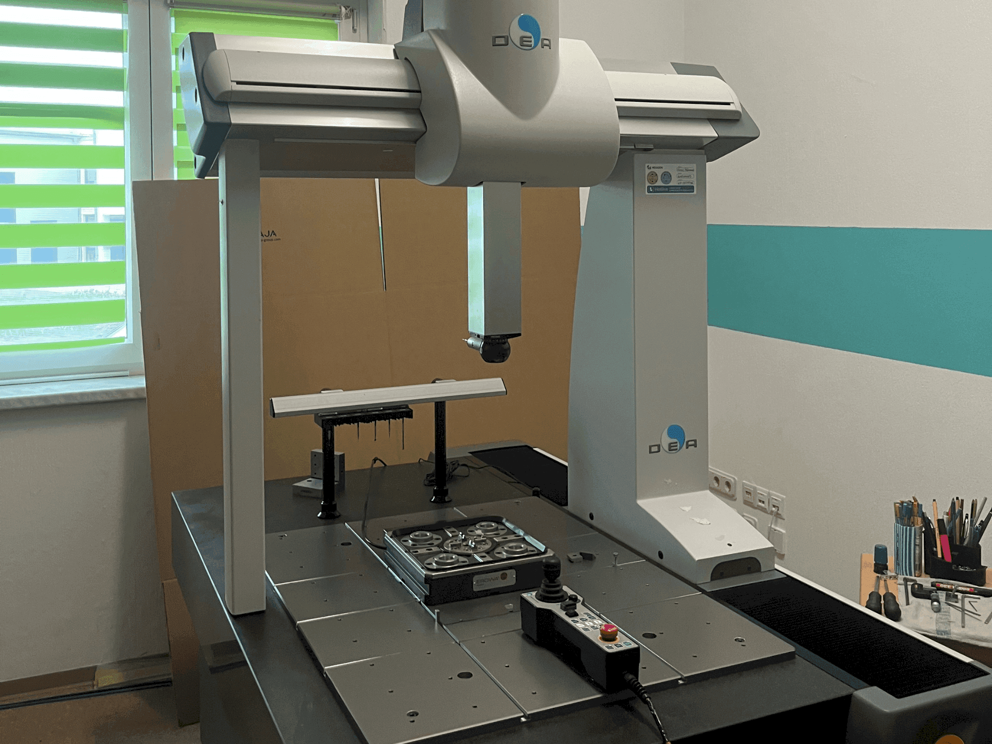 Vooraanzicht van Hexagon Global 07.10.07 machine