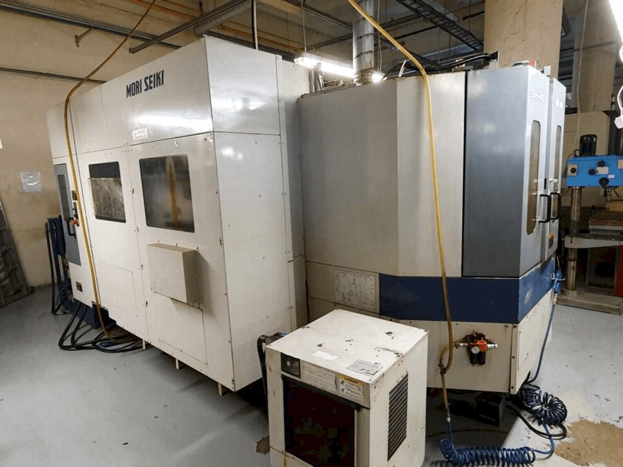 Vooraanzicht van MORI SEIKI SH-40 machine