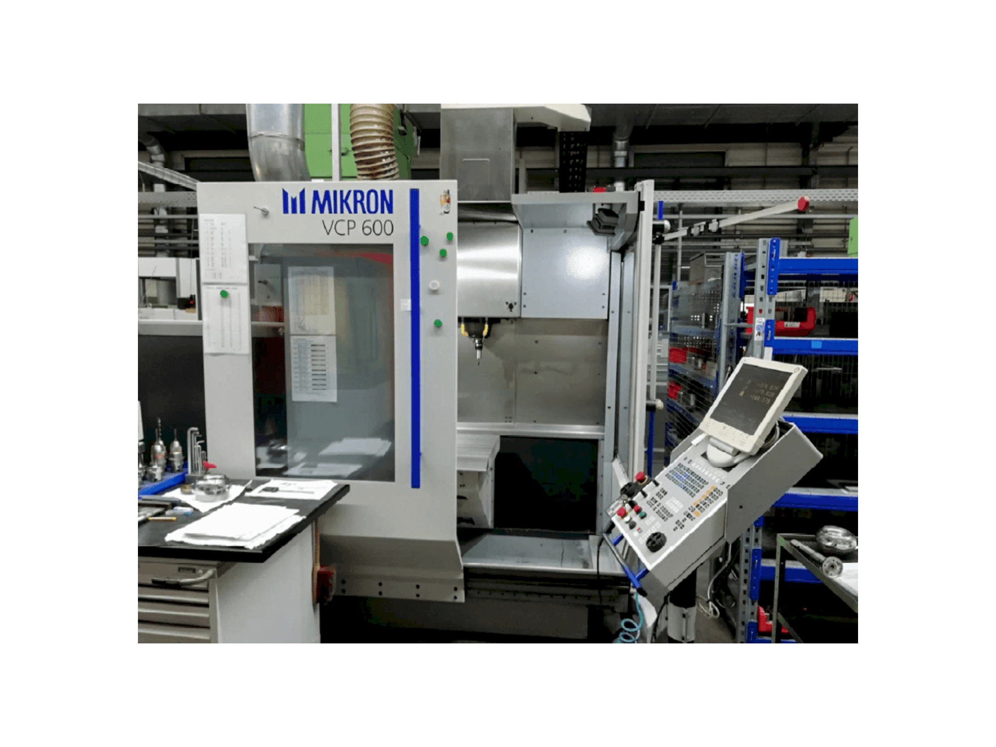 Vooraanzicht van MIKRON VCP 600 machine