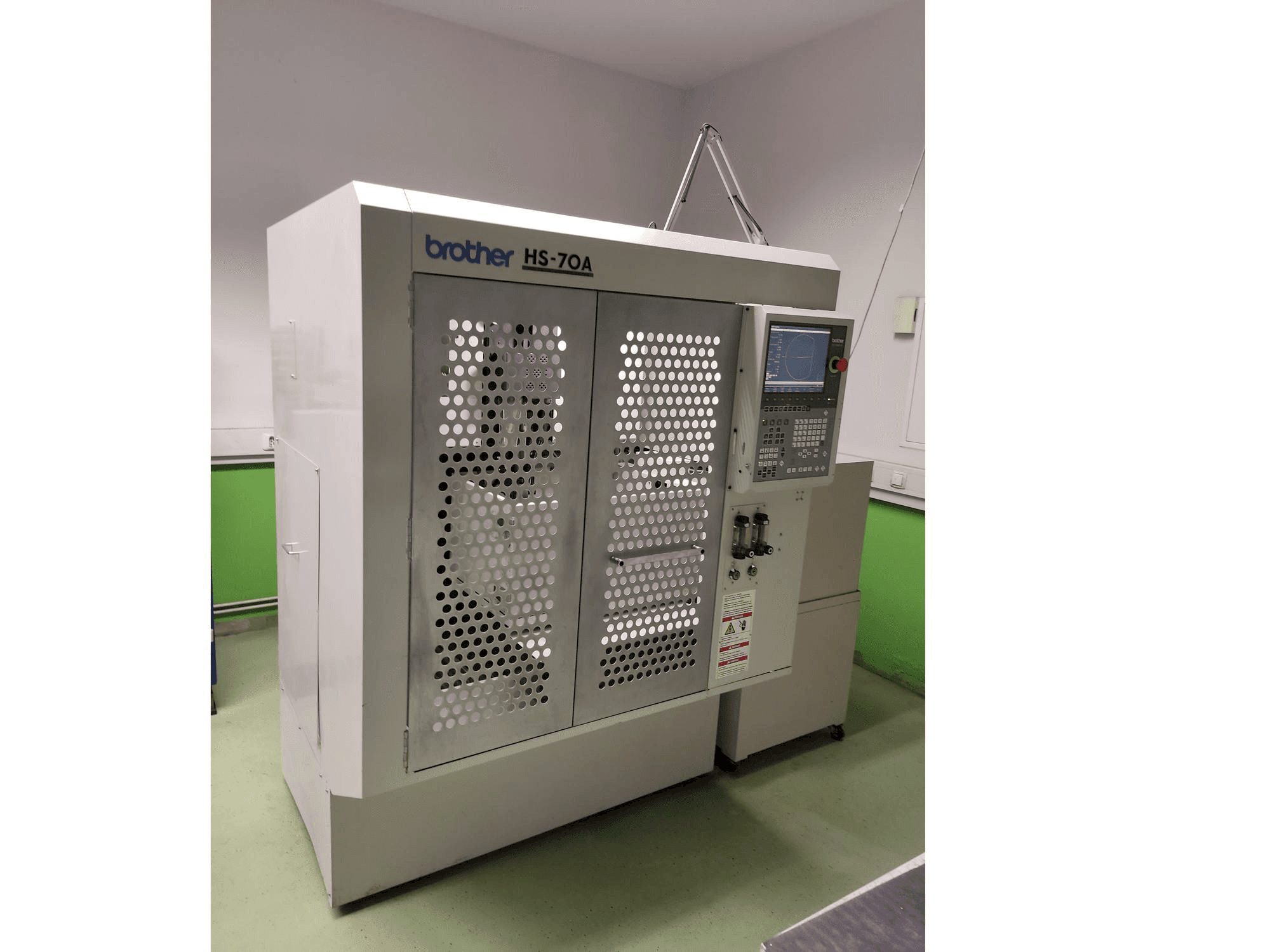 Vooraanzicht van Brother HS-70A machine