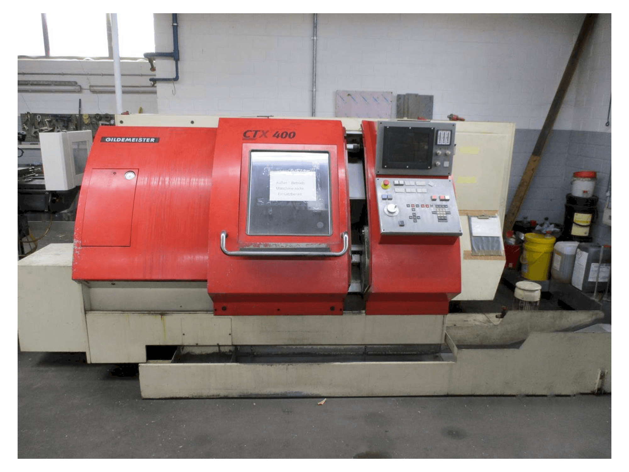 Vooraanzicht van Gildemeister CTX 400 machine