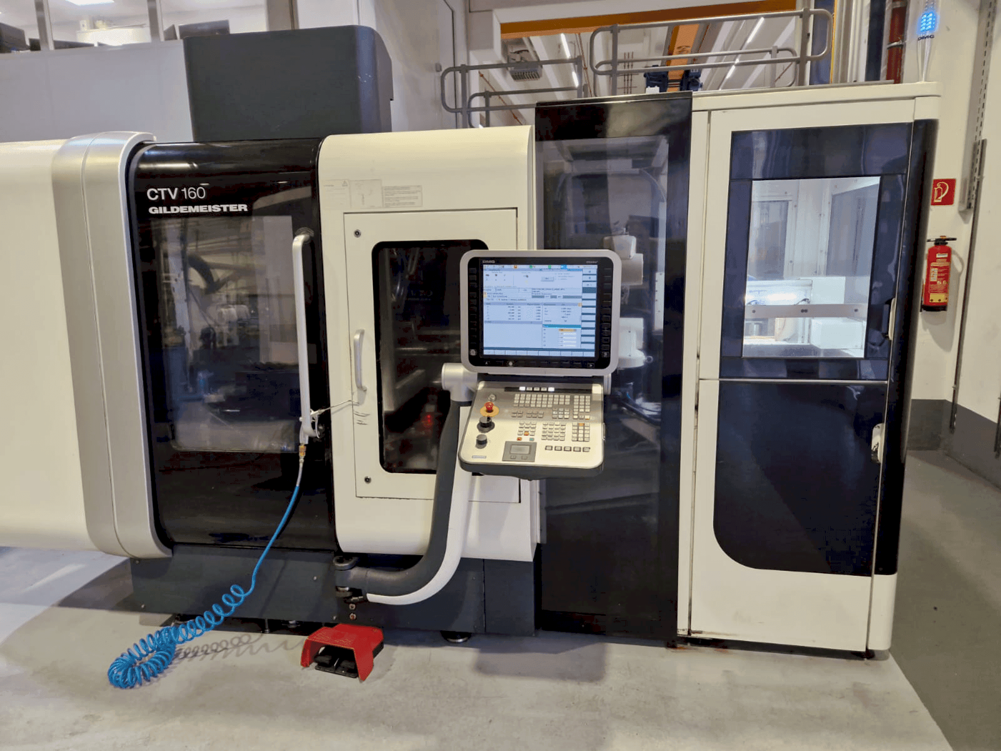 Vooraanzicht van DMG Gildemeister CTV 160 machine