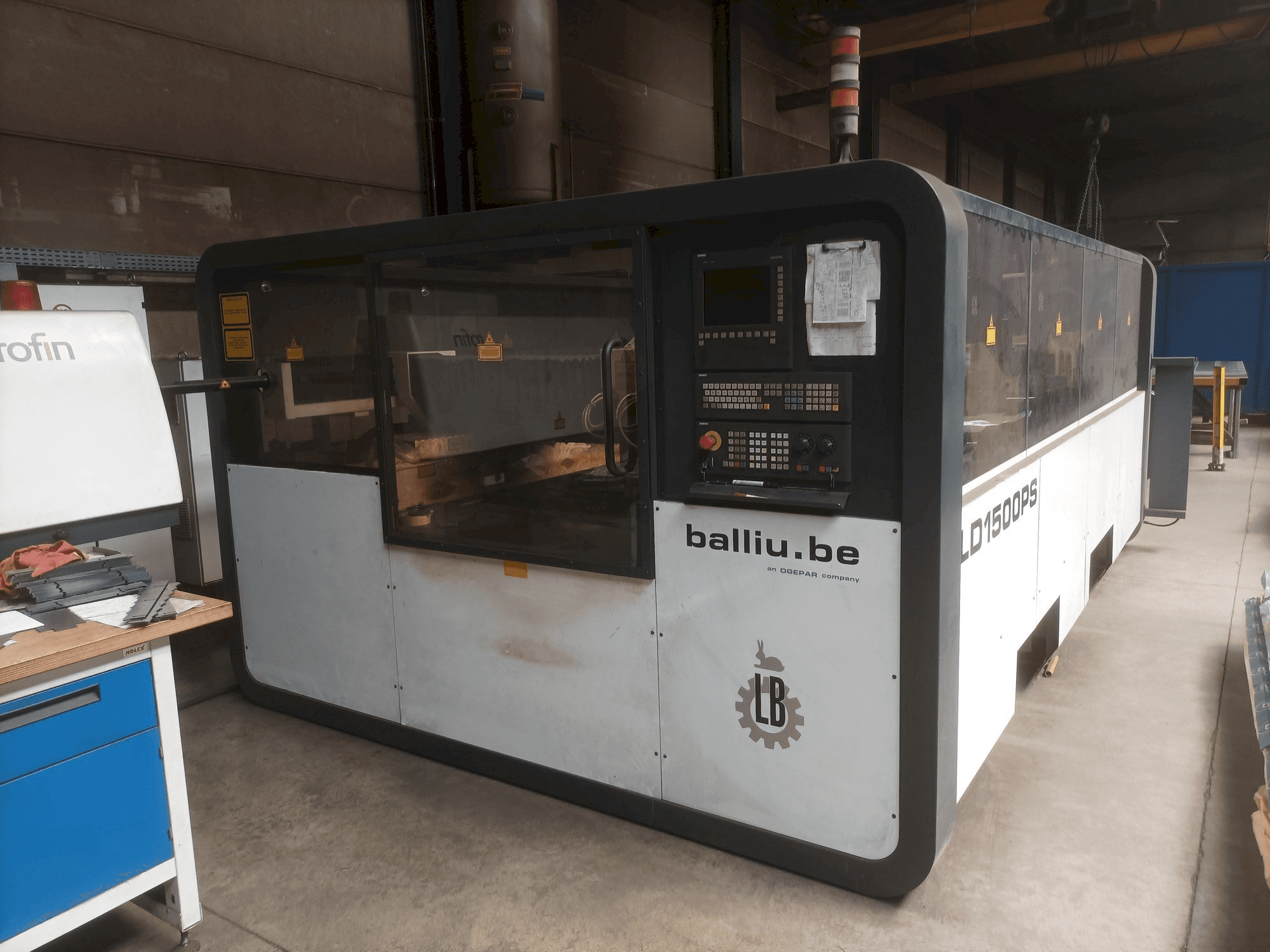 Vooraanzicht van Balliu LD 1500 PS machine