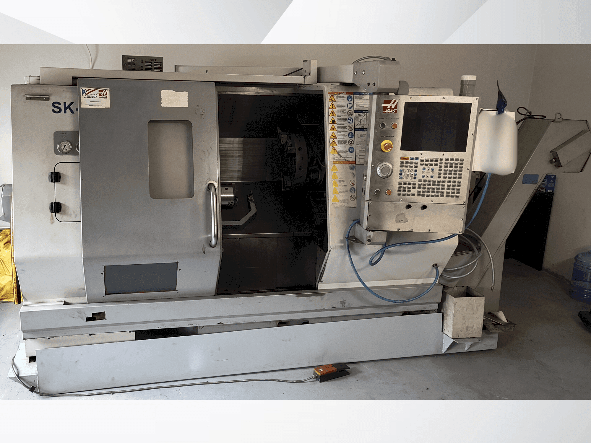 Vooraanzicht van HAAS SL-20 THE machine