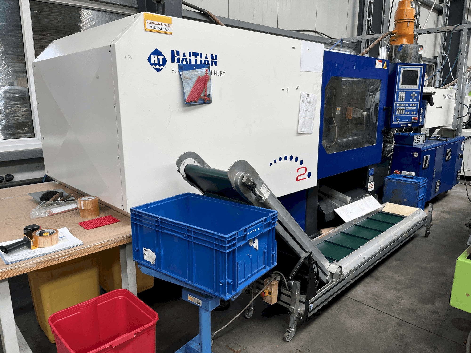 Vooraanzicht van HAITIAN MA2000 II/700eco machine