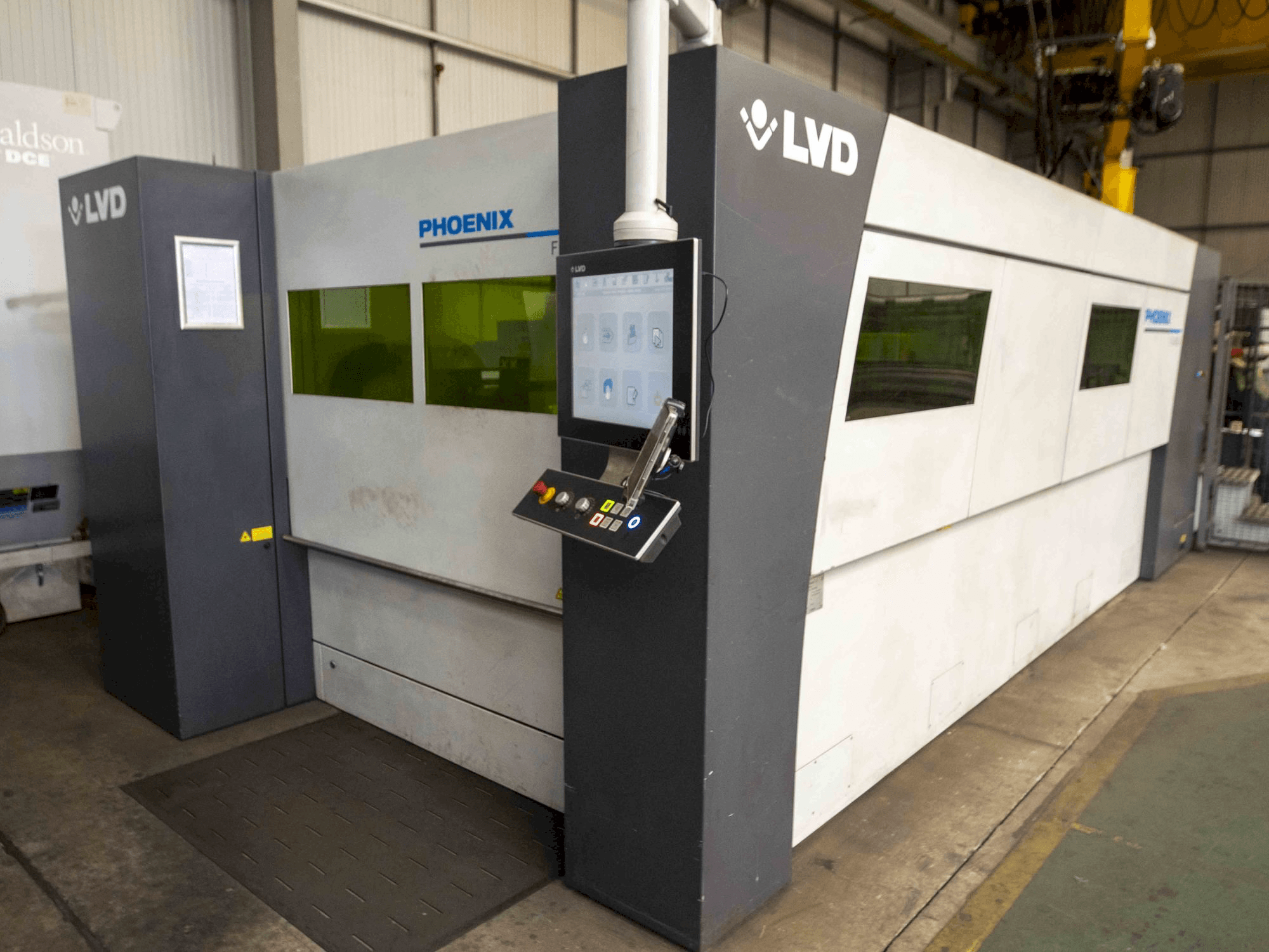 Vooraanzicht van LVD machine