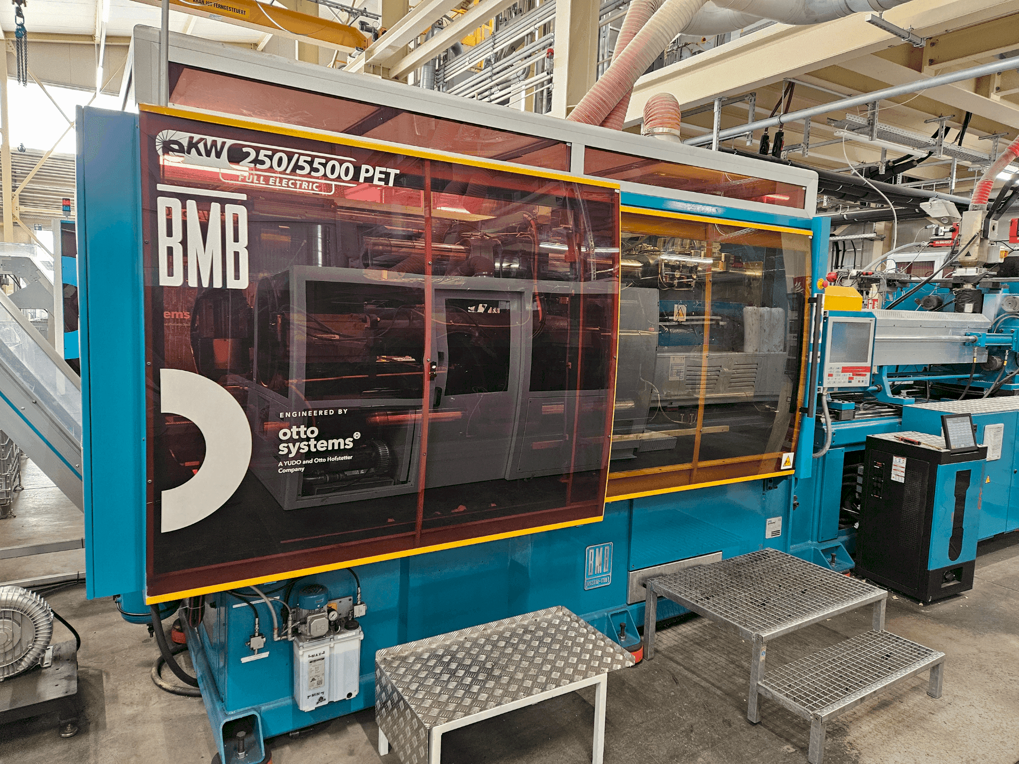 Vooraanzicht van Otto Systems eKW 250/5500 PET machine