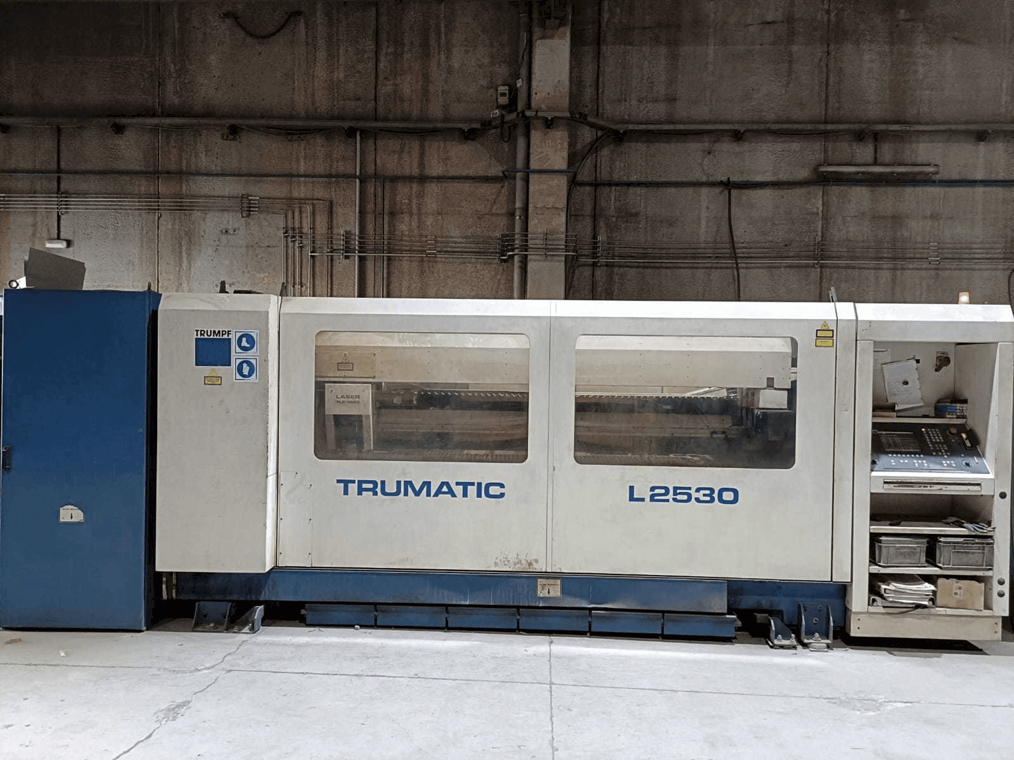 Vooraanzicht van Trumpf Trumatic L2530 machine