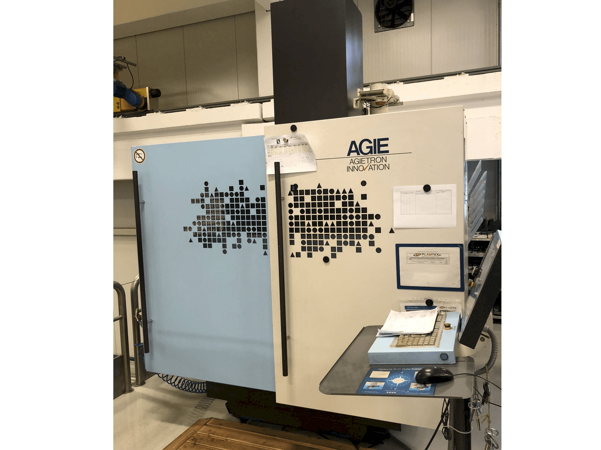 Vooraanzicht van AGIE Innovation 3 machine