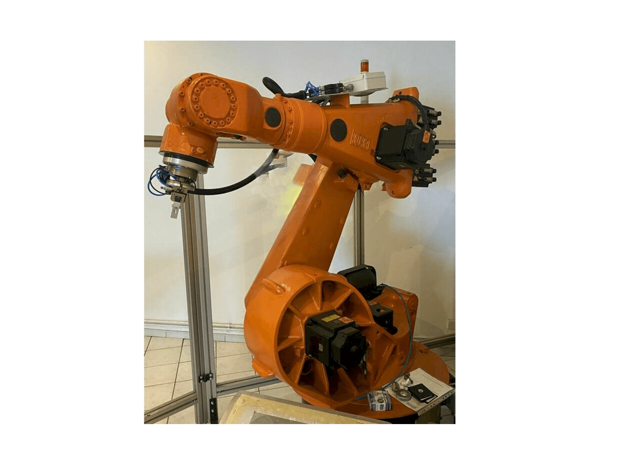 Vooraanzicht van KUKA KR150L150SP/2 machine