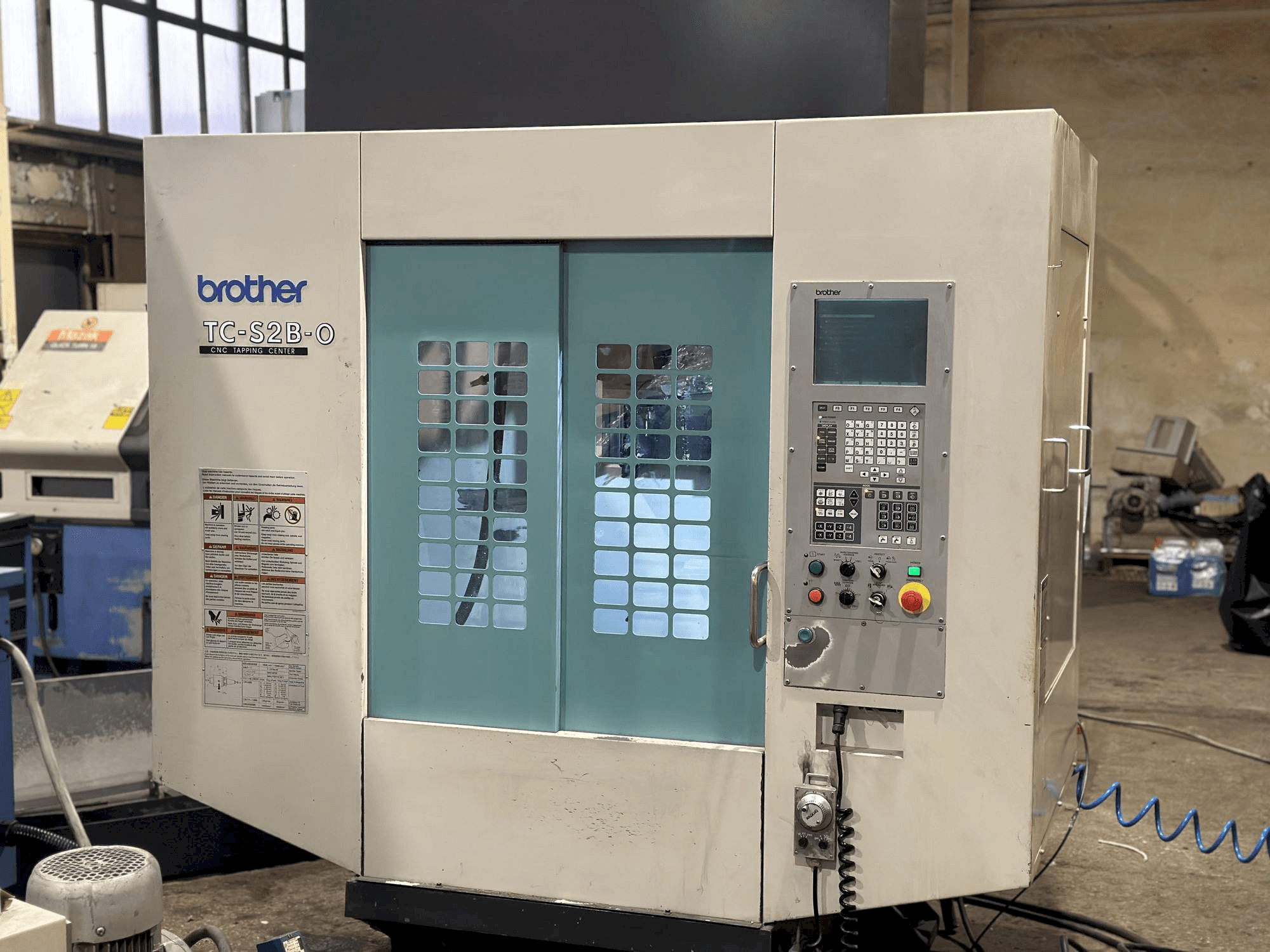 Vooraanzicht van Brother TC-S2B-O machine